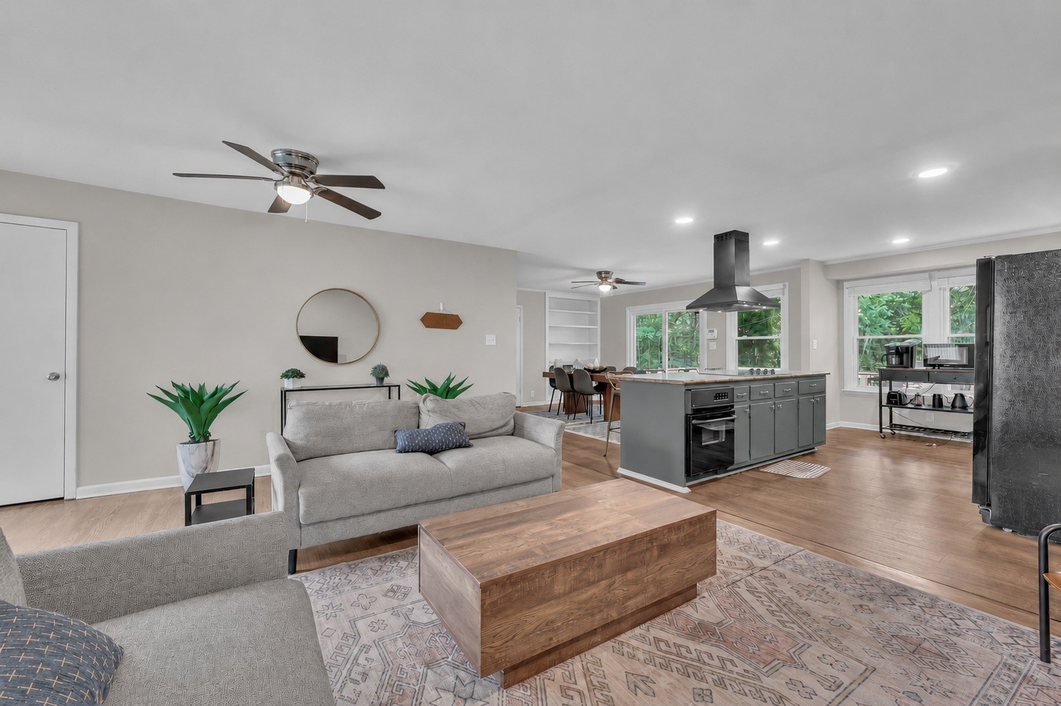 573 Chesterfield Dr