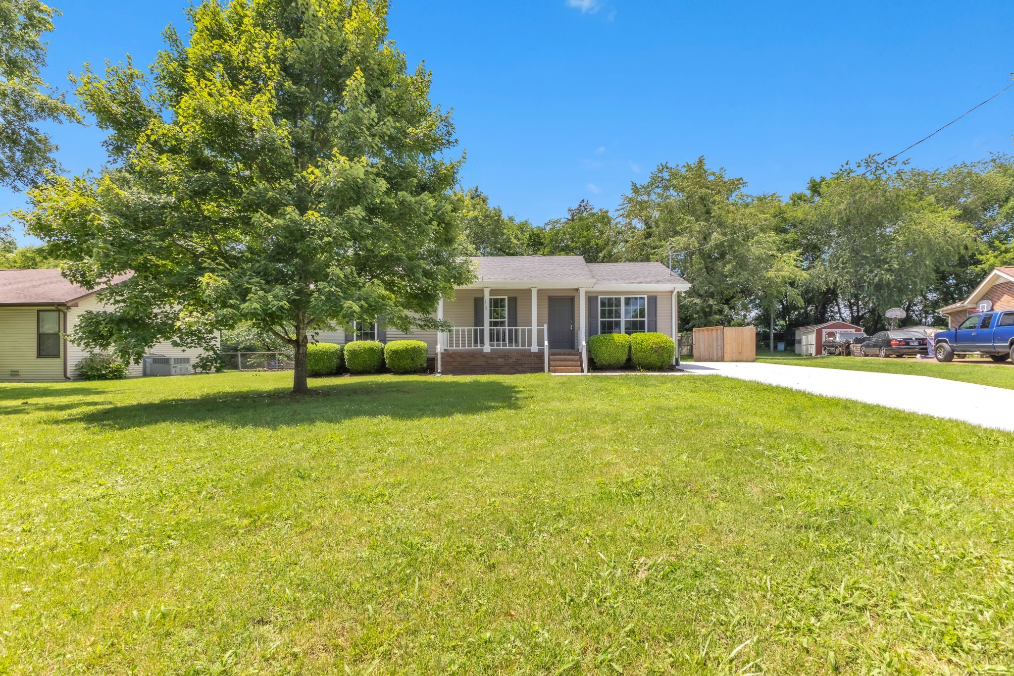 340 Blade St