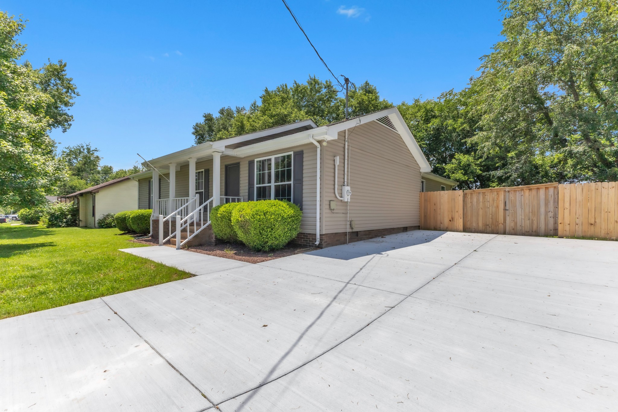 340 Blade St
