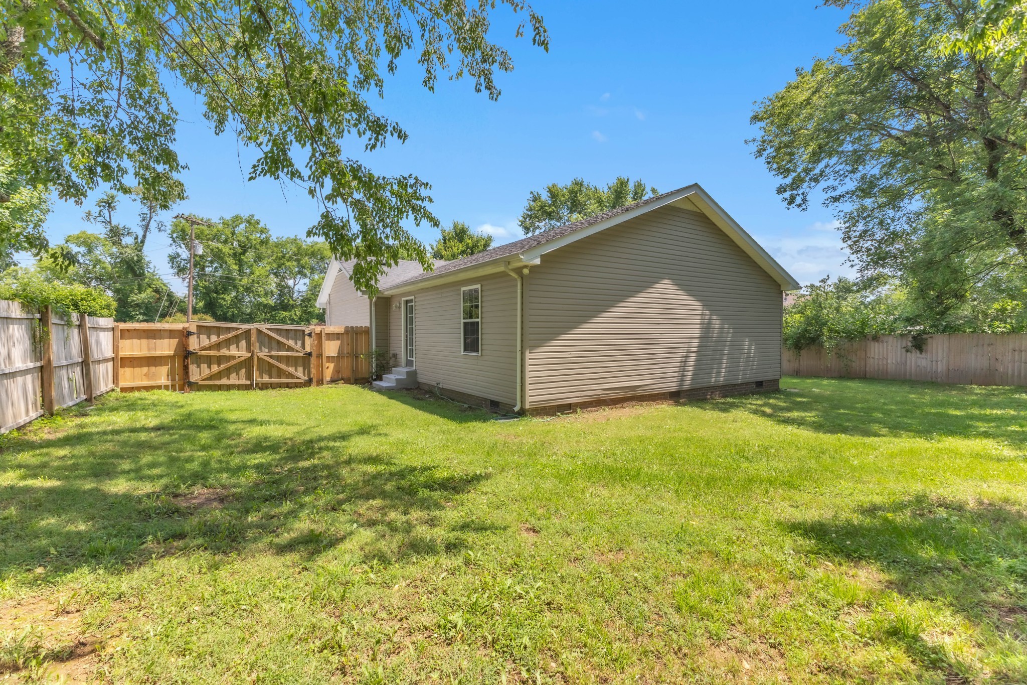 340 Blade St
