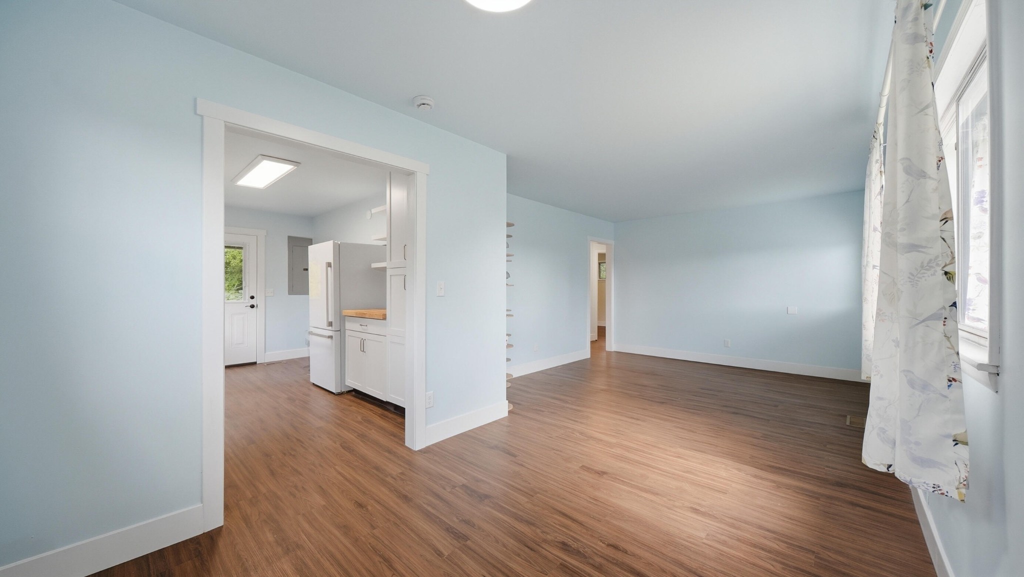 1209 Jarvis Avenue