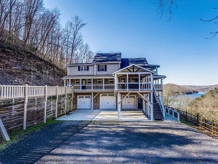 175 Dillon Rd