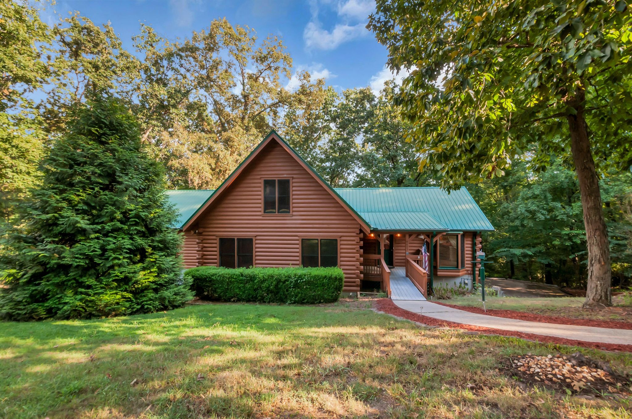 4453 Tanglewood Rd