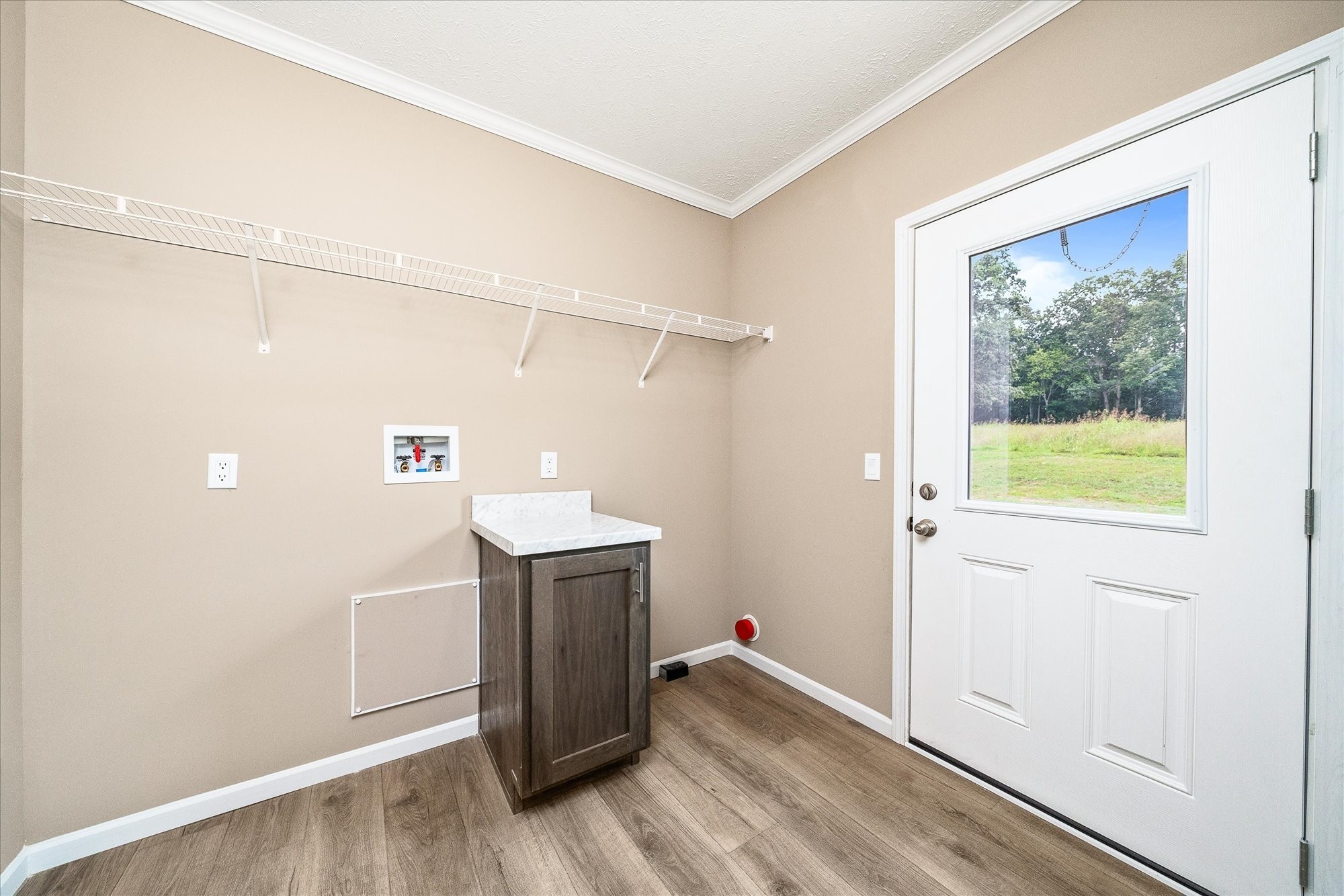 1720 Anna Maria Ln