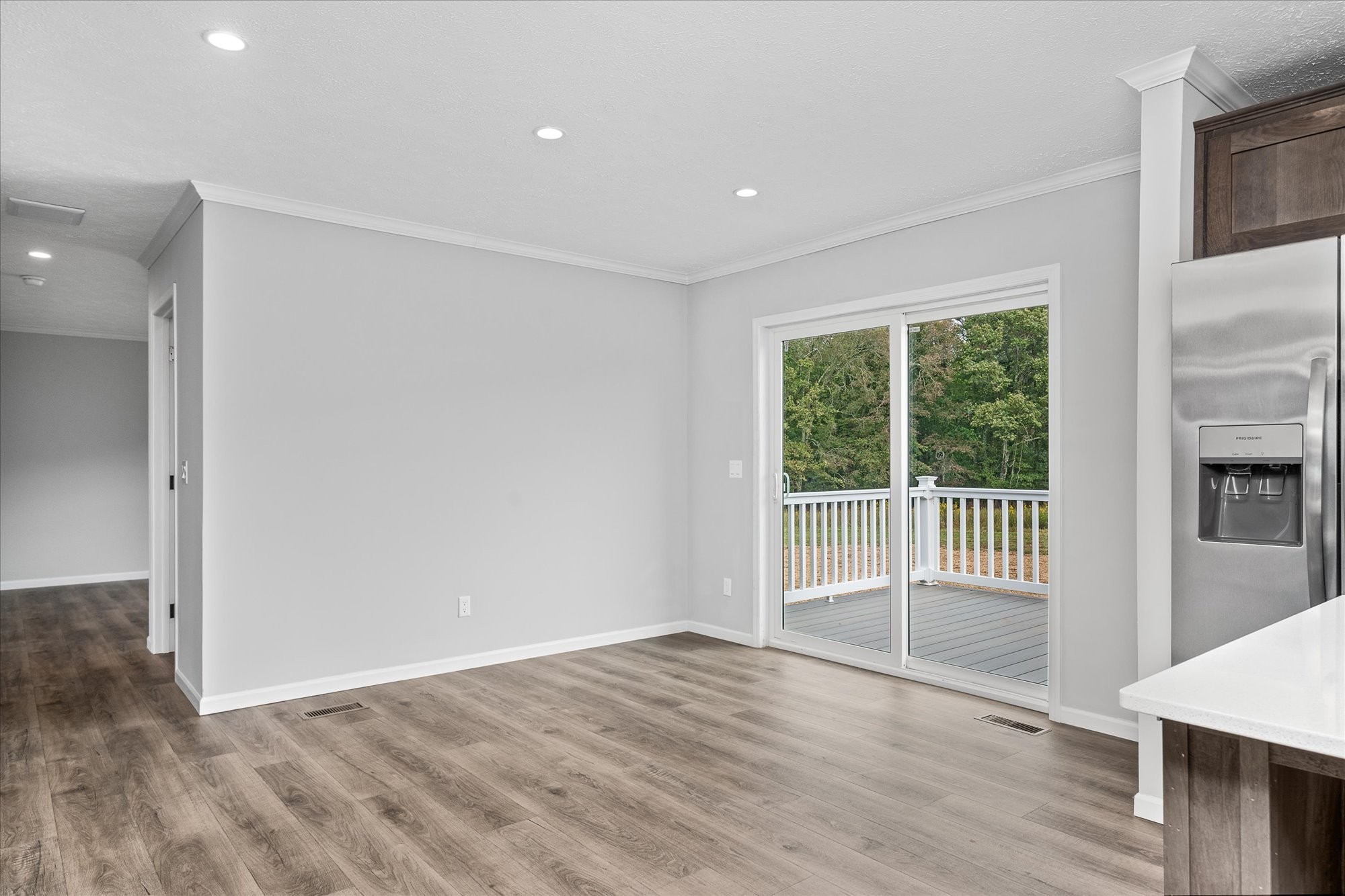 1890 Anna Maria Ln