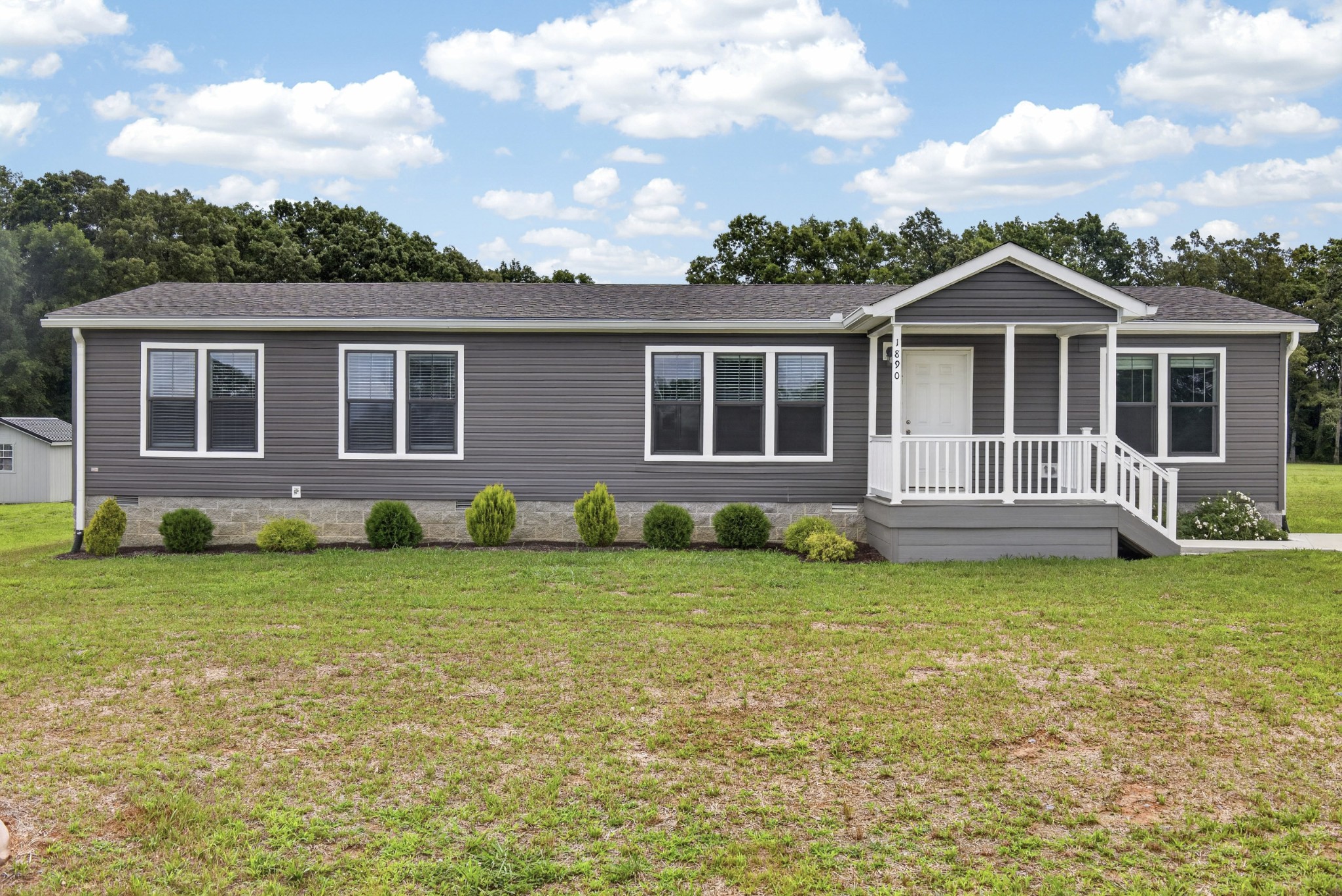 1890 Anna Maria Ln