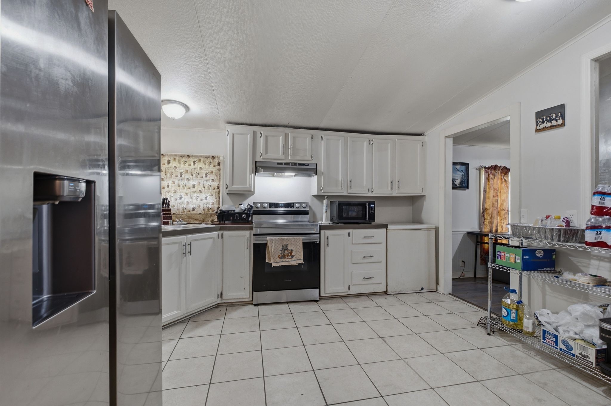 1305 Wolf Hill Rd