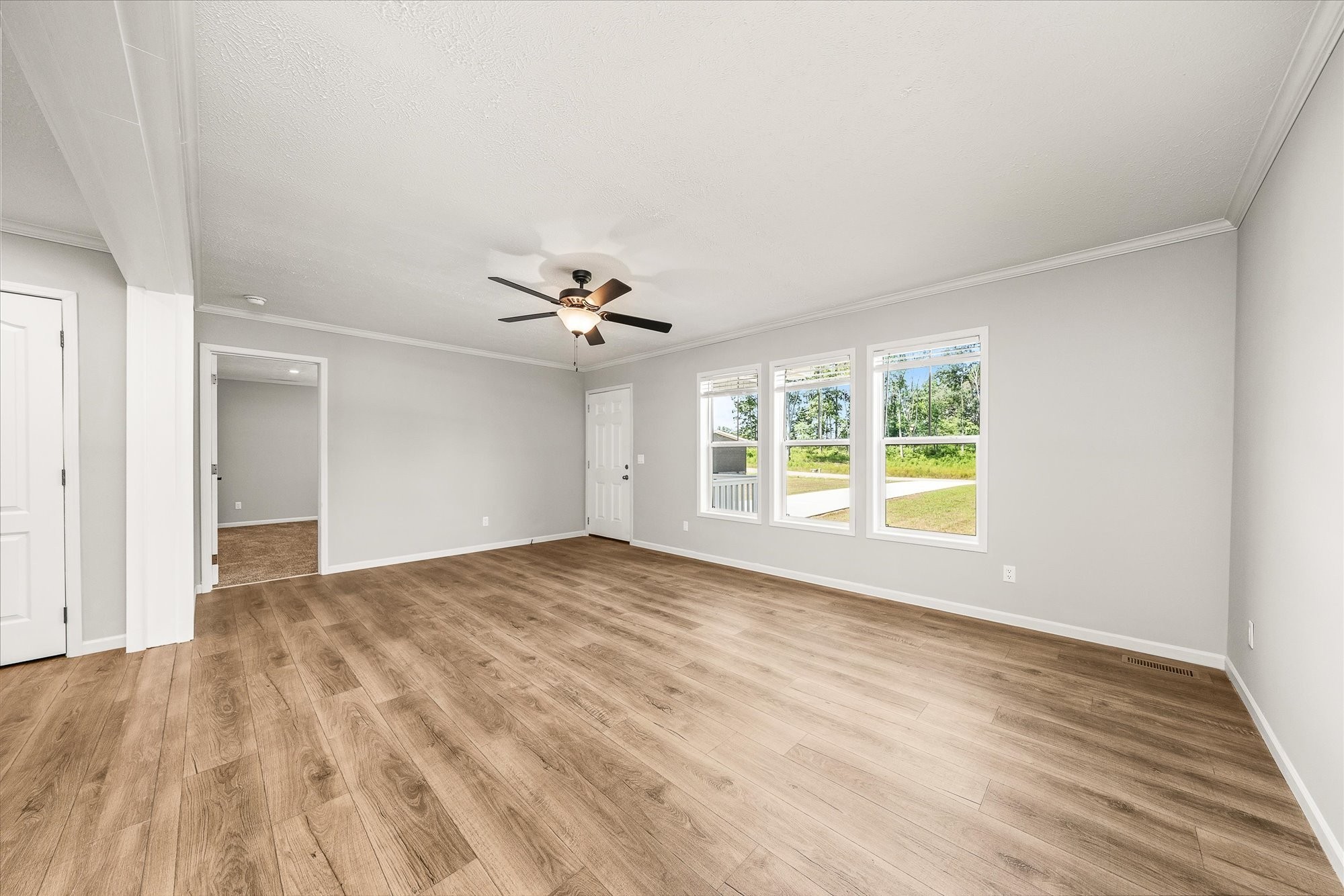 1740 Anna Maria Ln