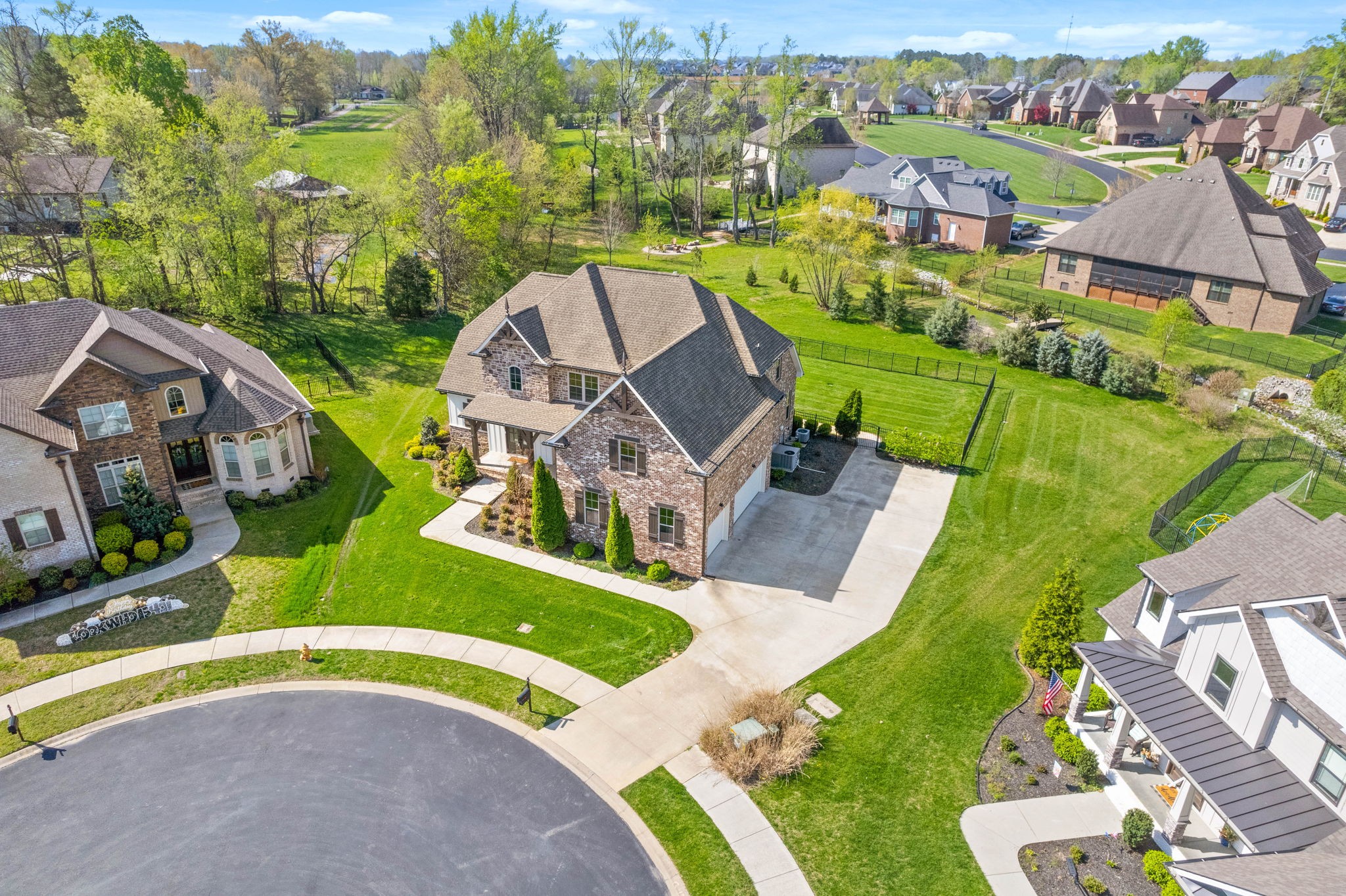 250 Harrowgate Dr
