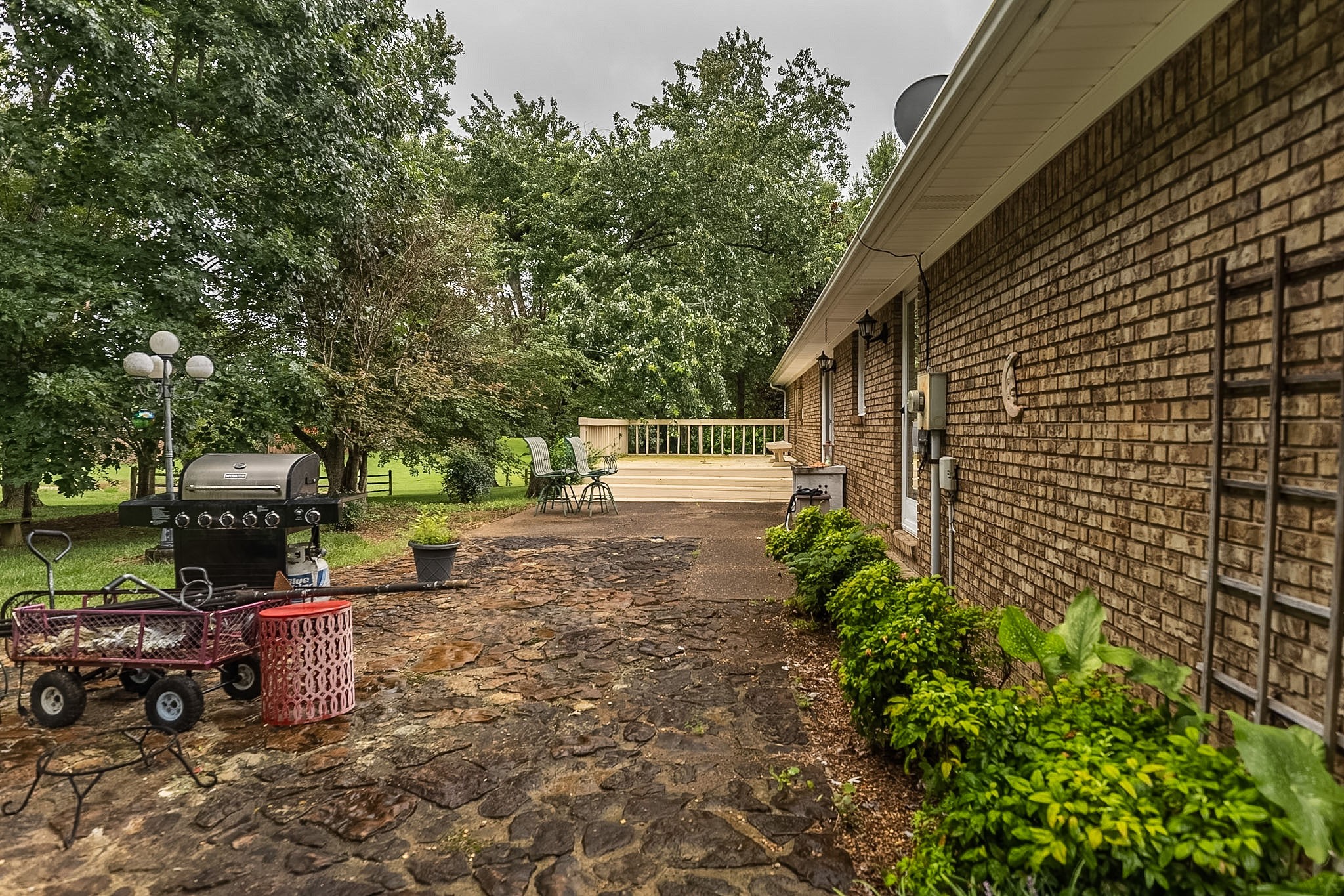 302 Springmont Dr
