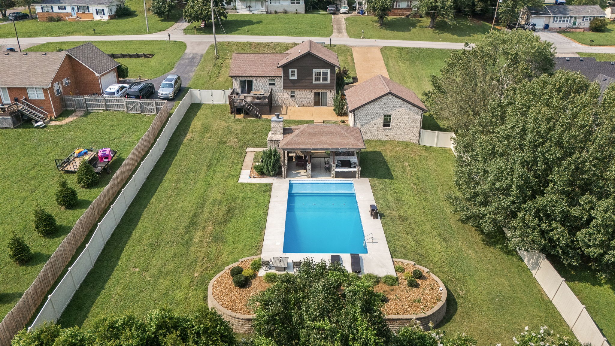 304 Narrows Rd