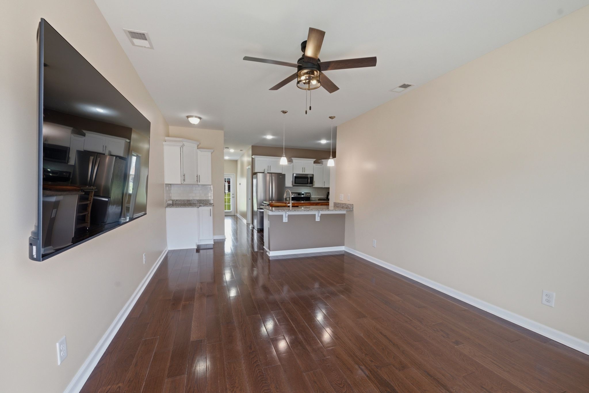 1300 Villa Cir