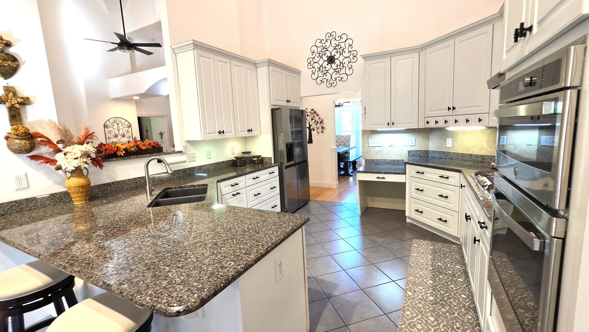 256 Lakehill Beach Estates Rd