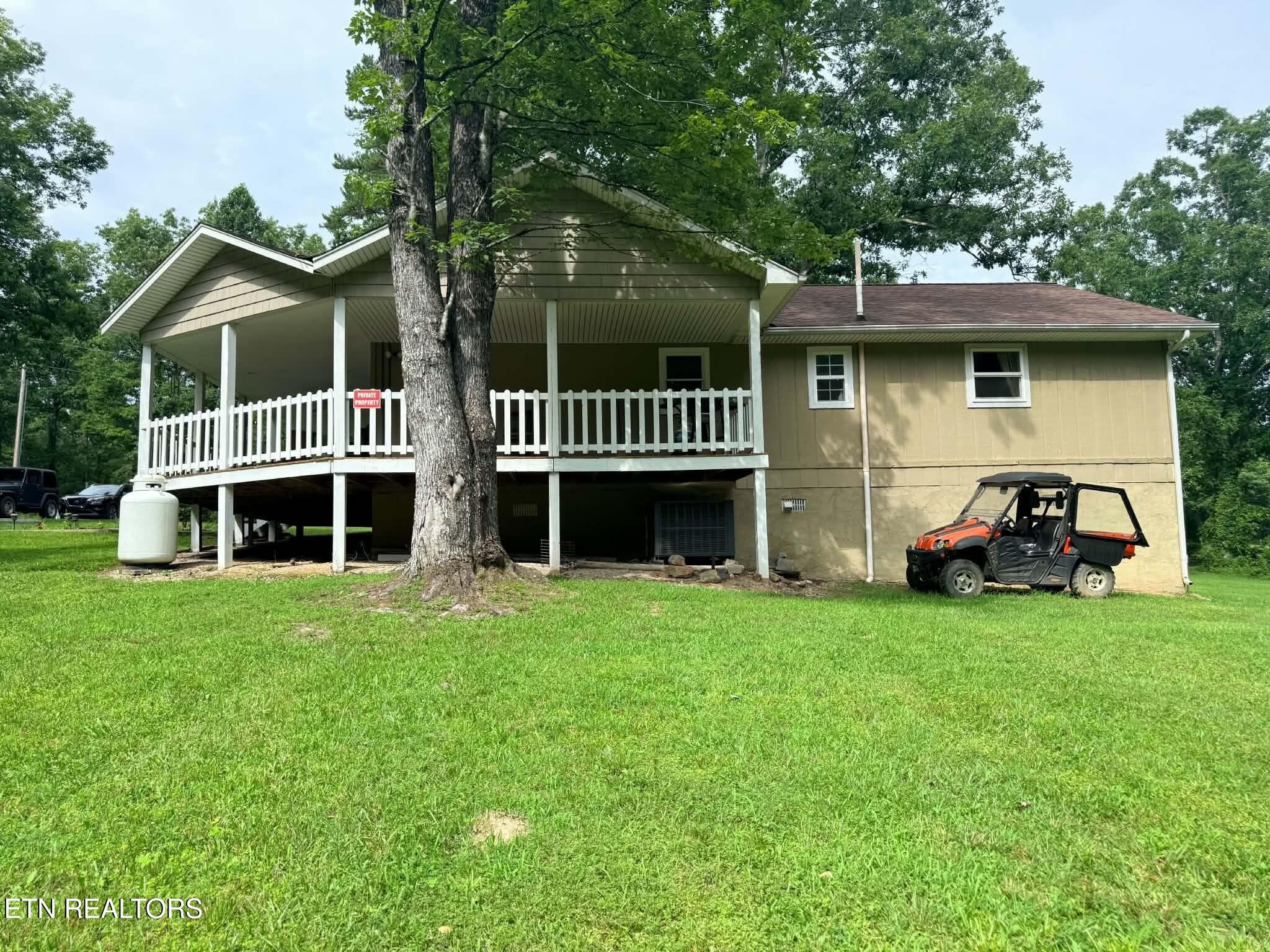 1250 Darrow Ridge Rd