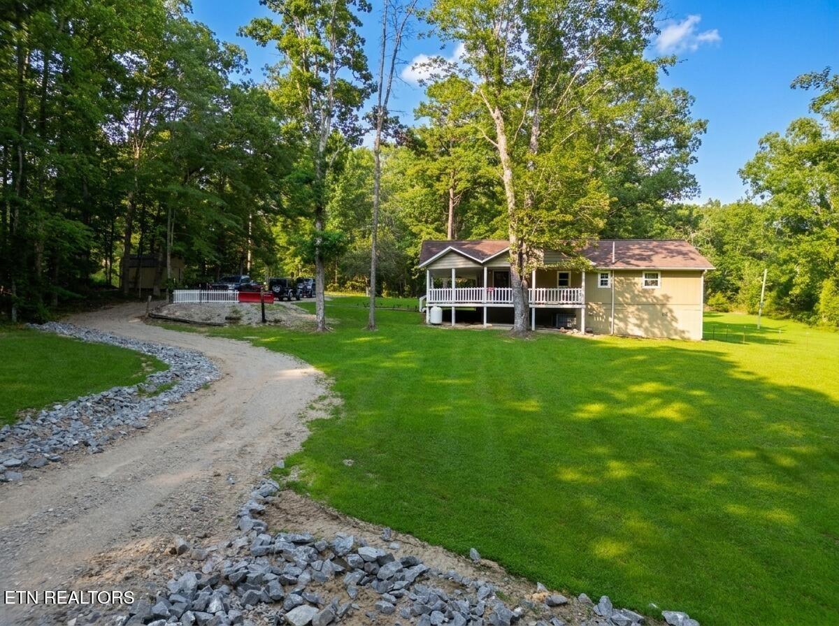1250 Darrow Ridge Rd