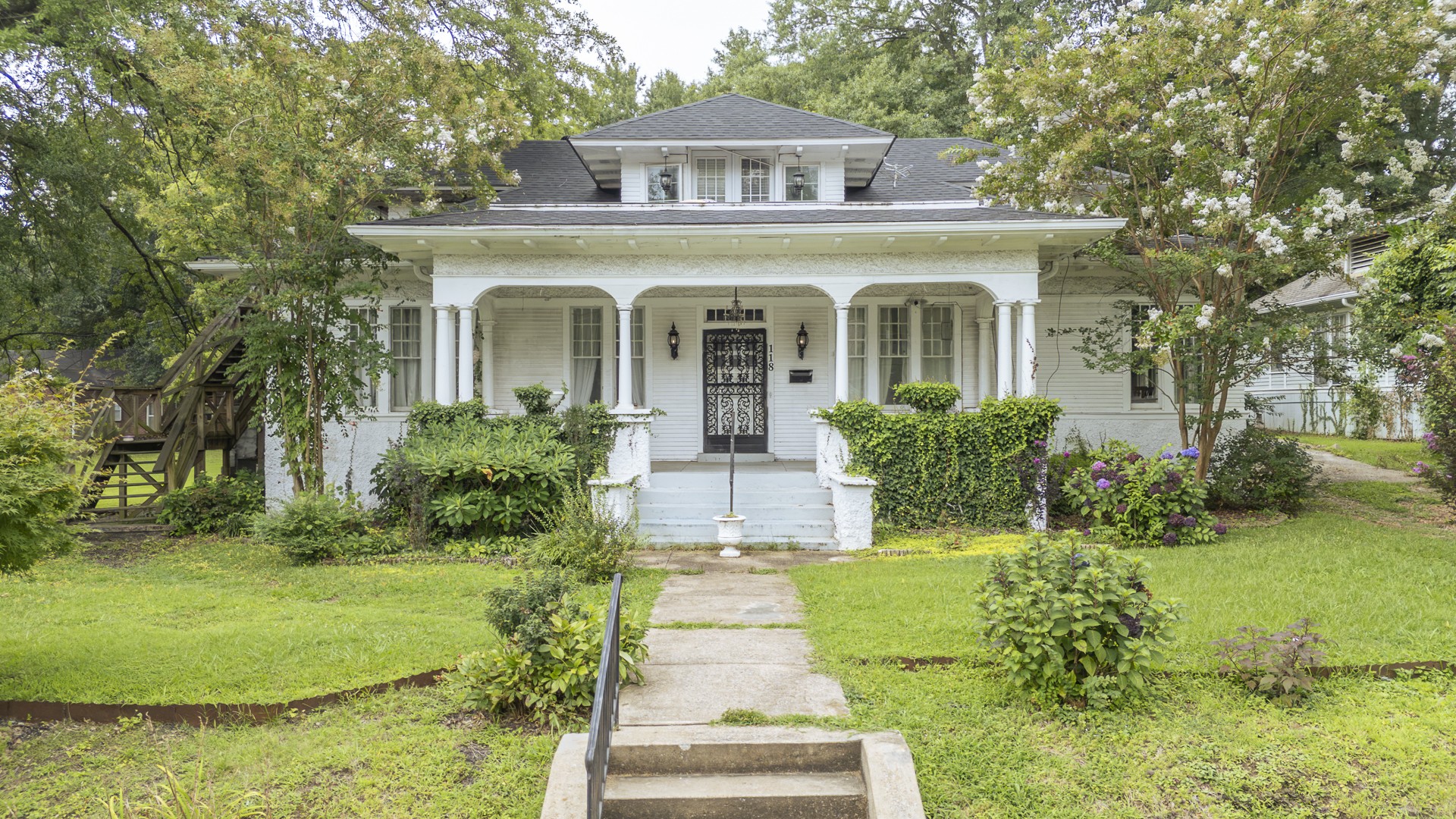 118 Arlington Ave