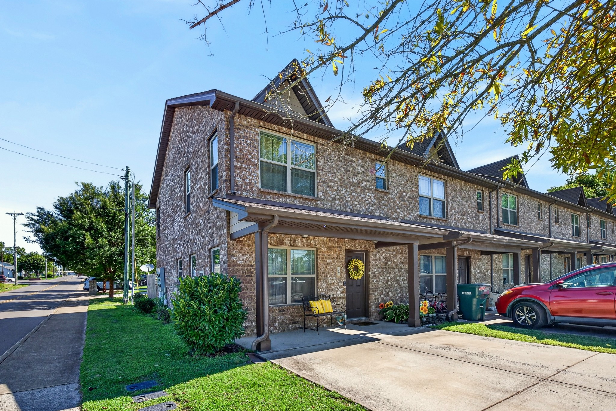 211 Cedar St