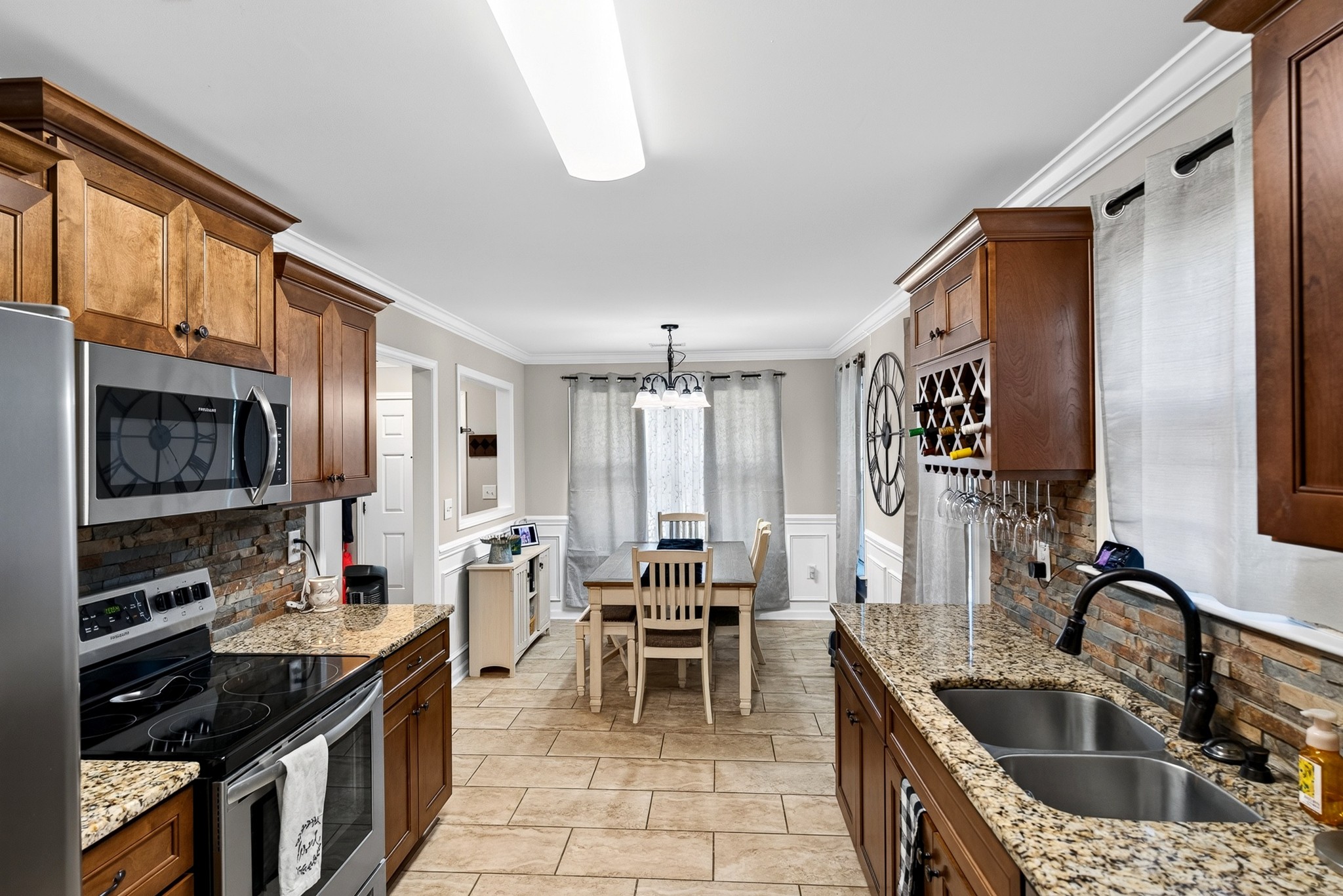 211 Cedar St