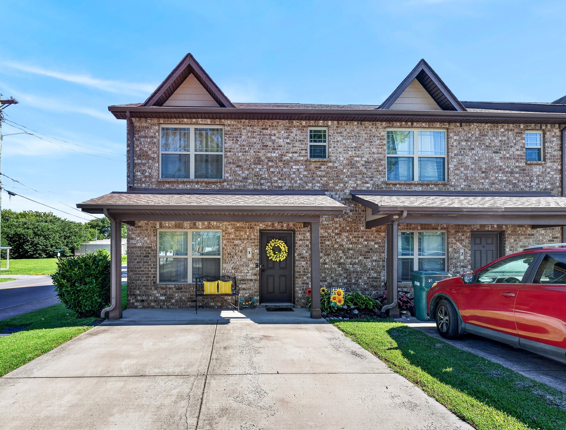 211 Cedar St