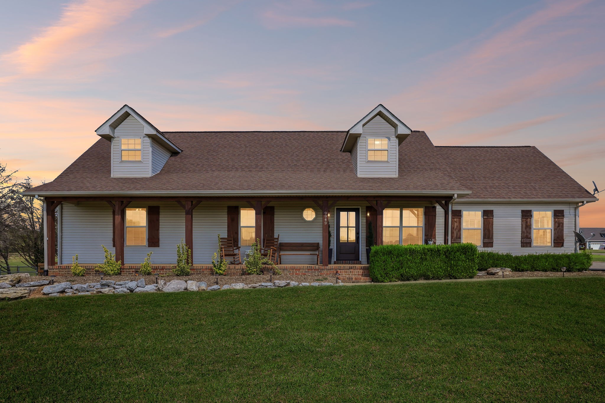 9949 Midland Rd
