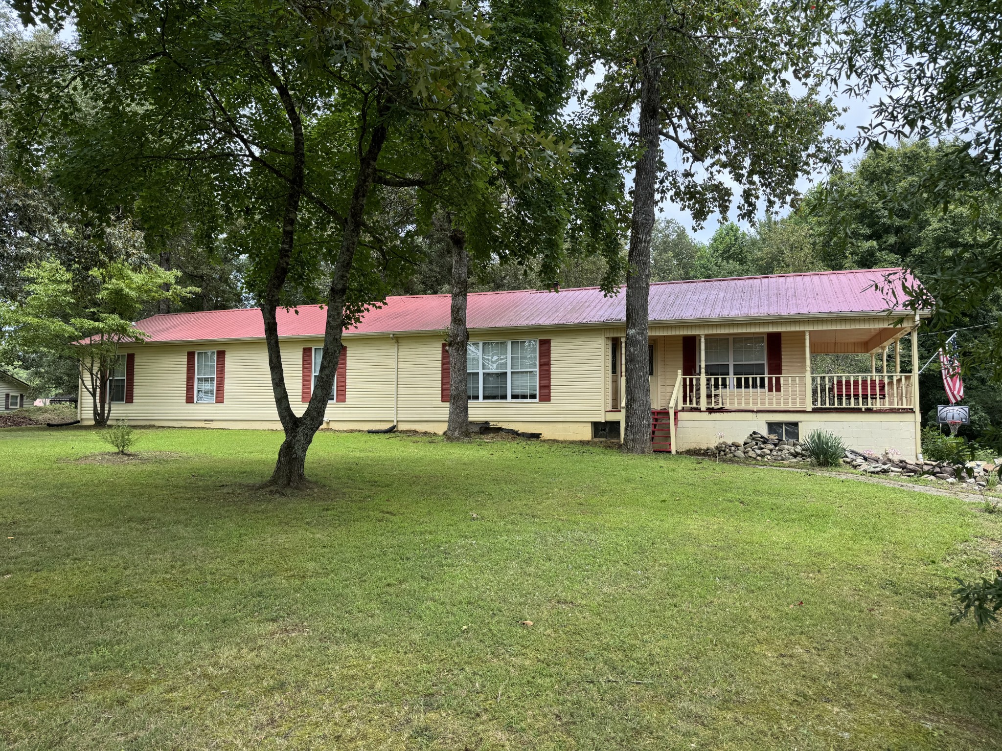 576 Vandagriff Rd