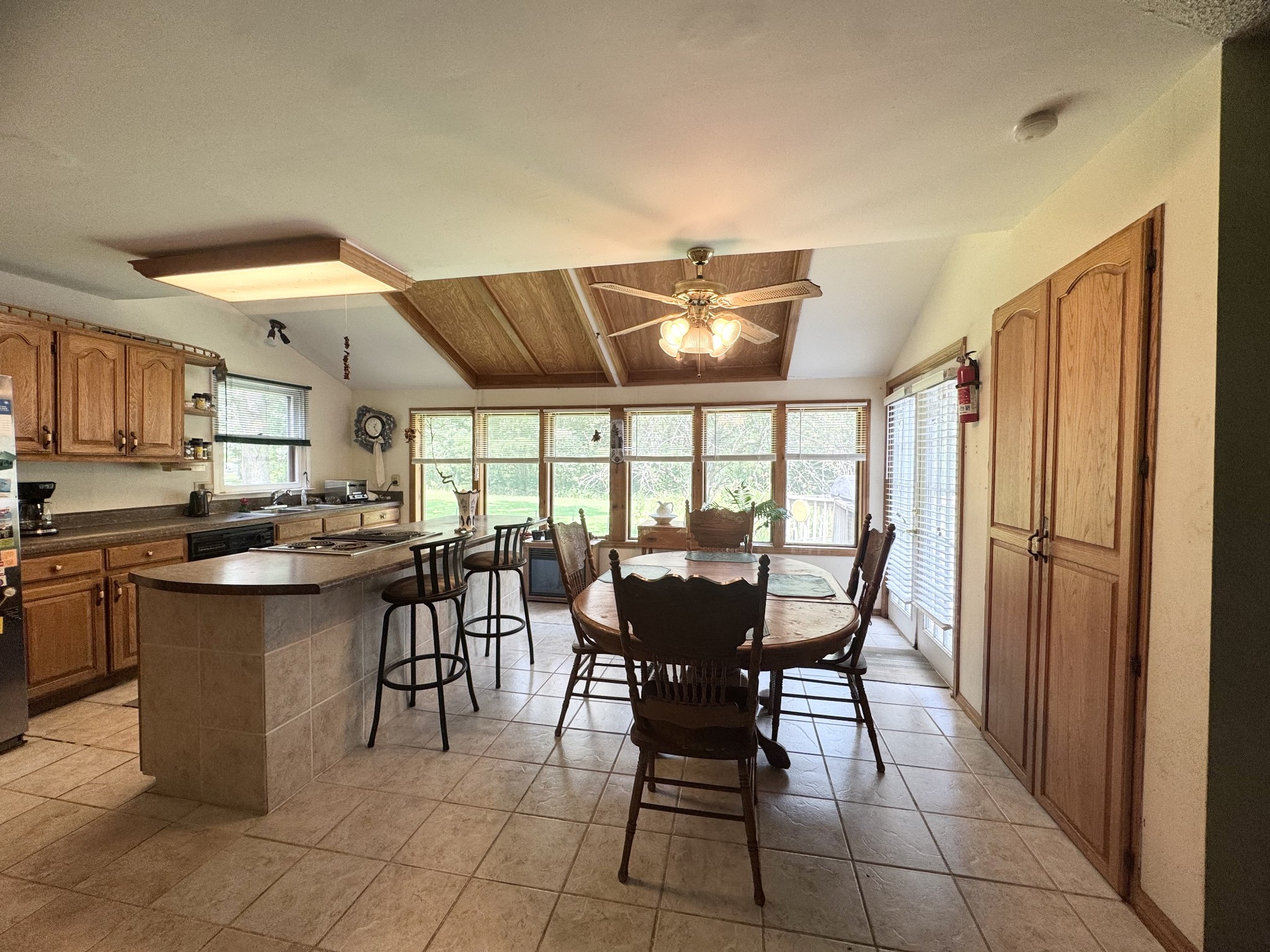 576 Vandagriff Rd