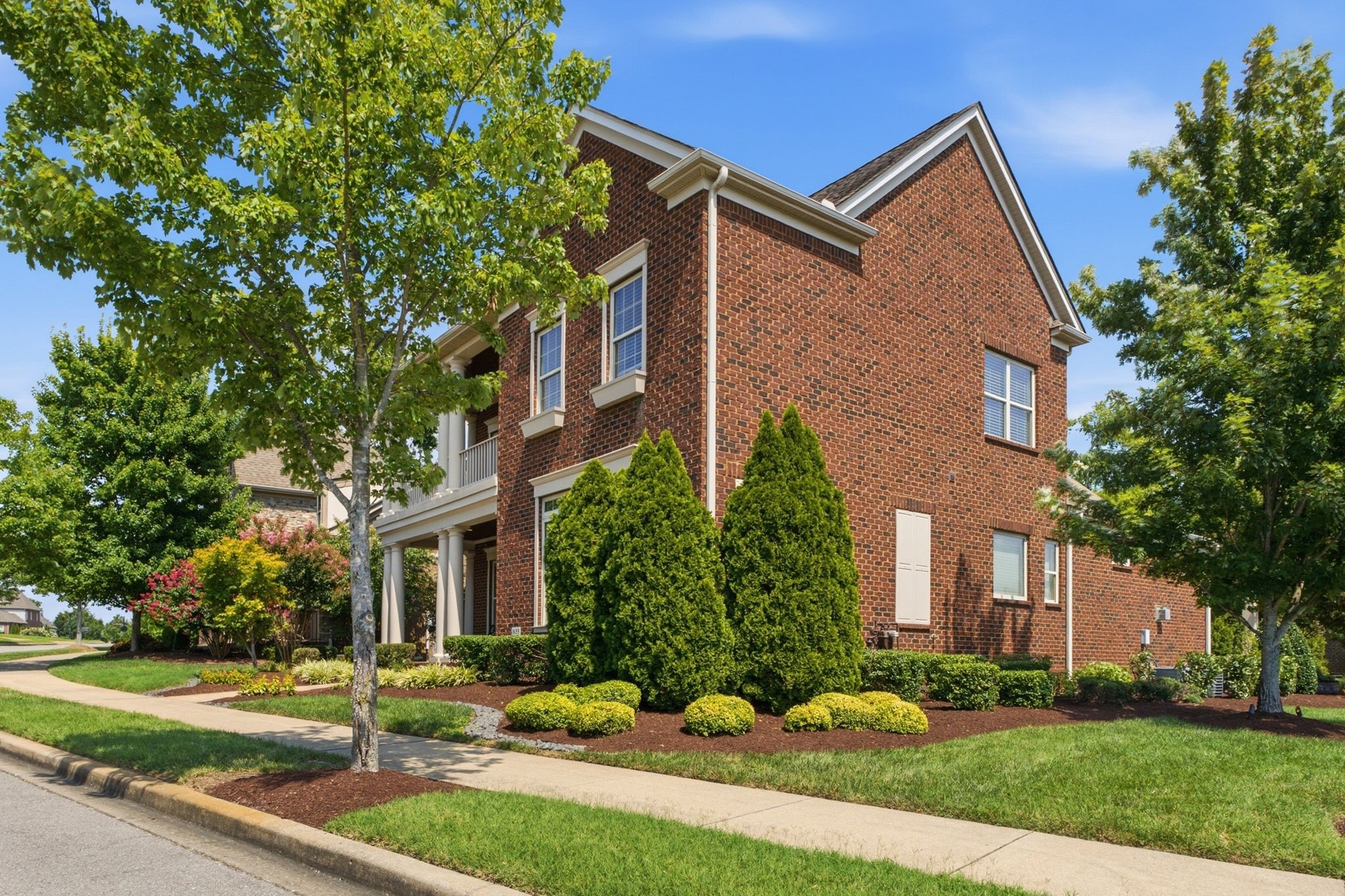 1655 Noah Ln