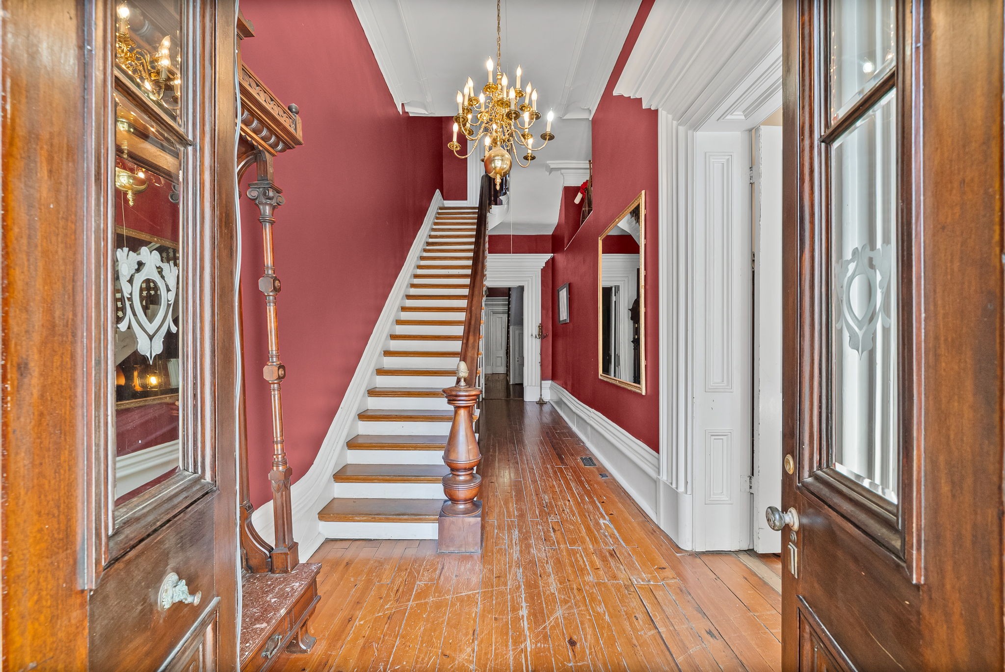 296 S Main St