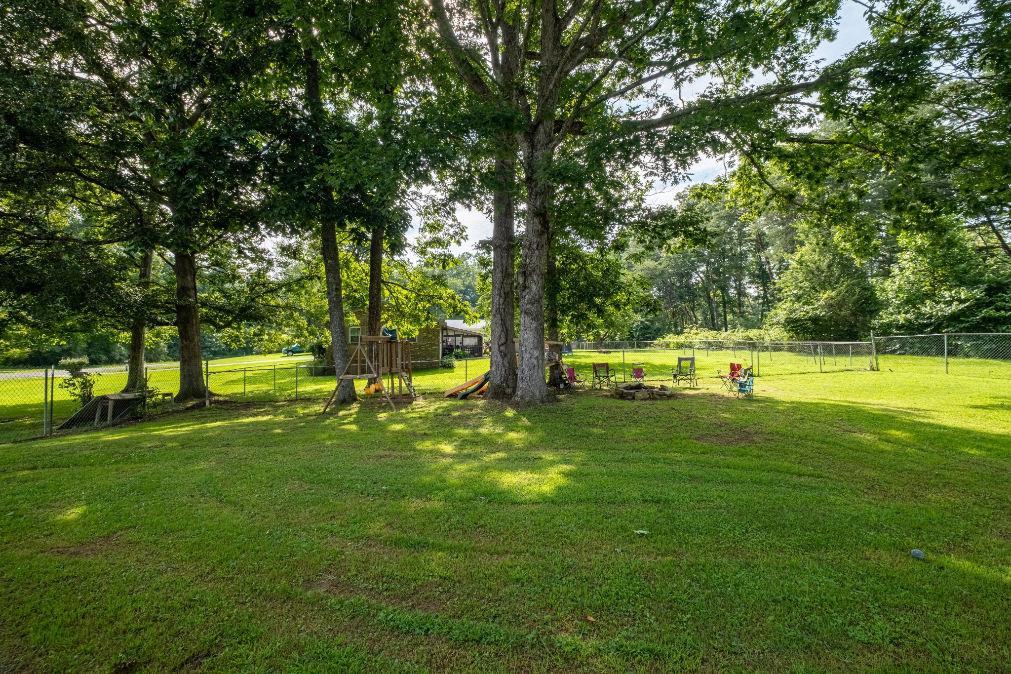 22 Oak Dr