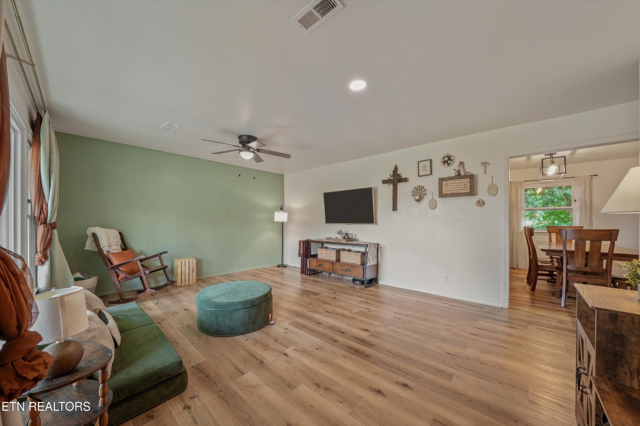 3604 Sisk Rd