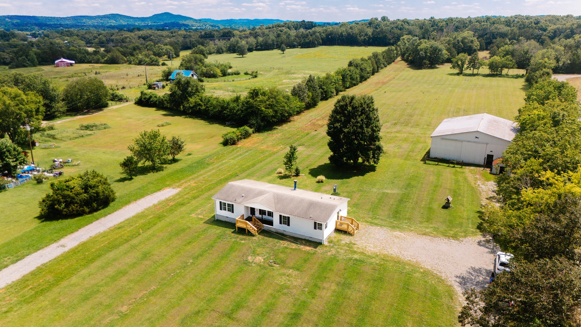 1778 Bluebird Rd