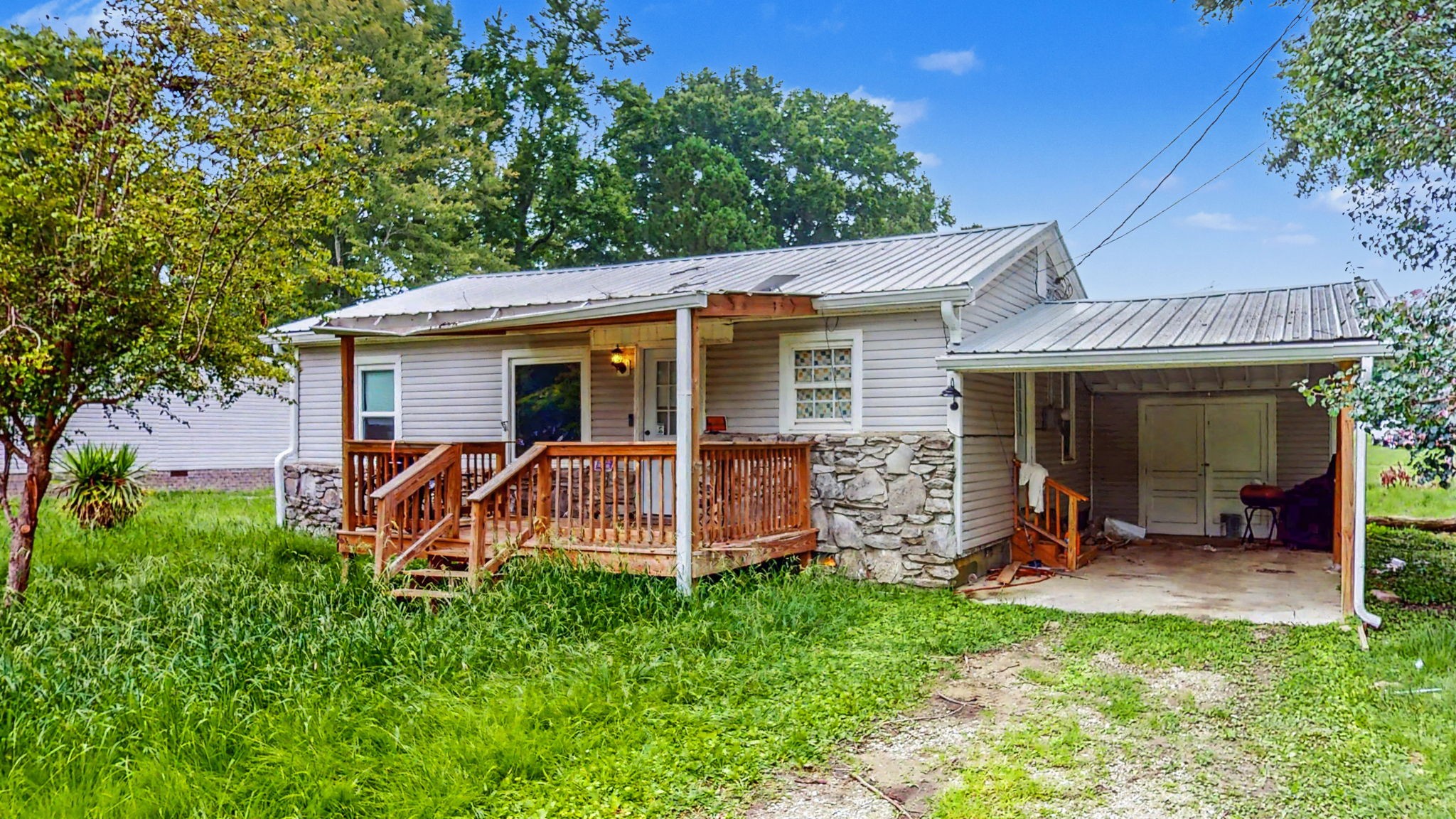 109 Oakwood Dr