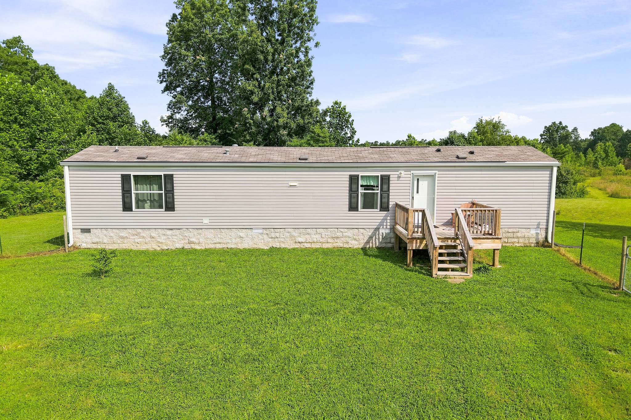 1181 Ravenscroft Rd, W