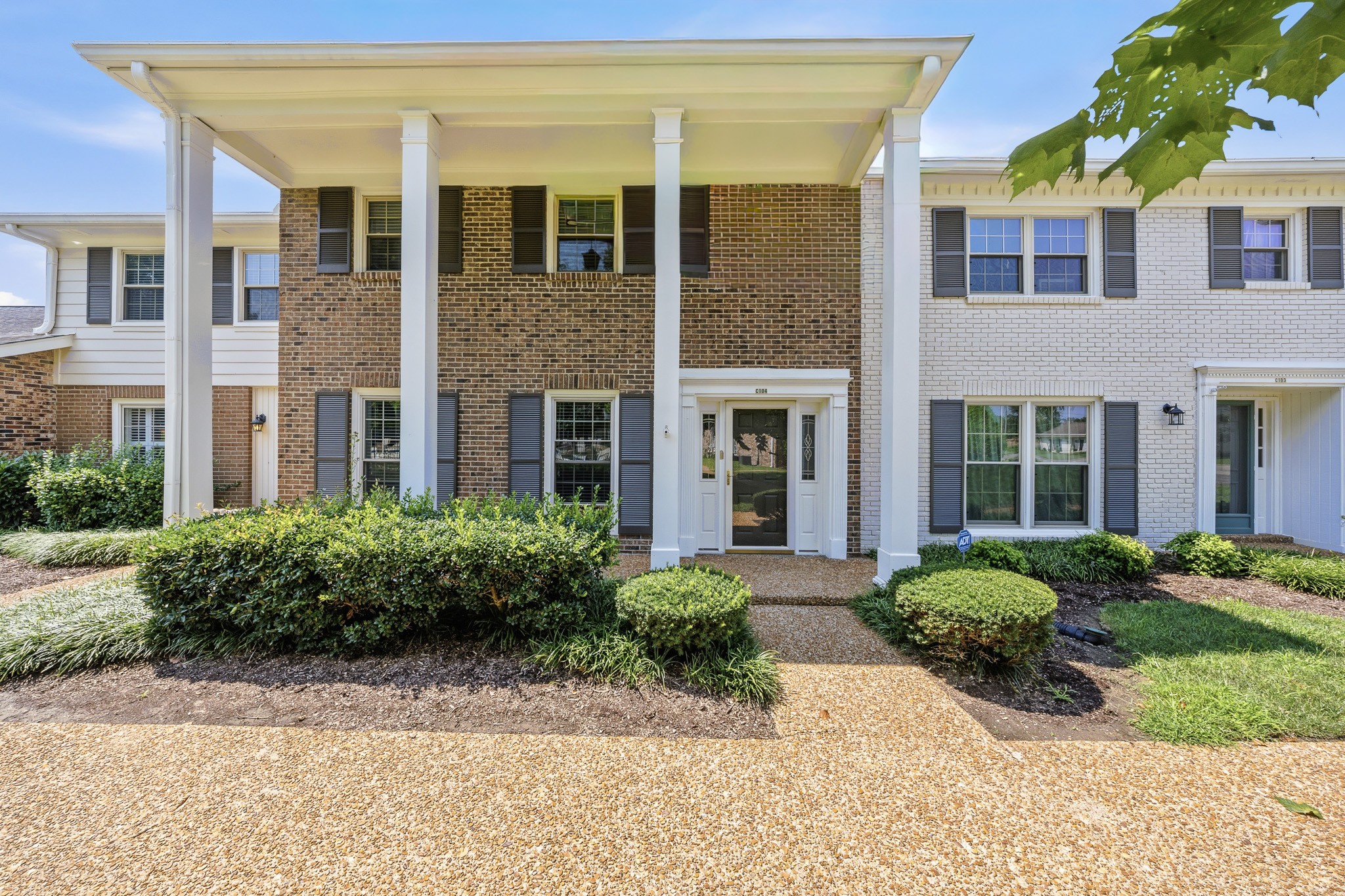 1002 E Northfield Blvd