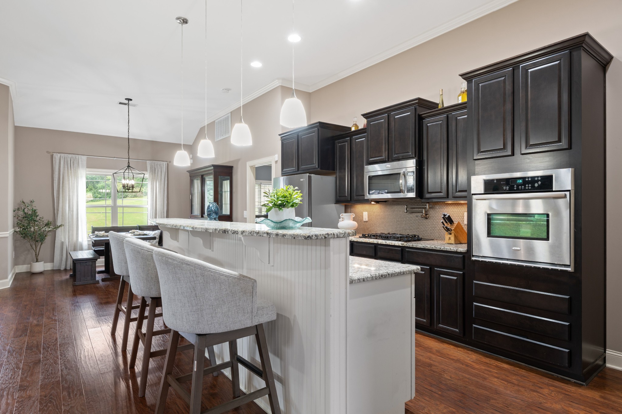 105 Hawthorne Vly