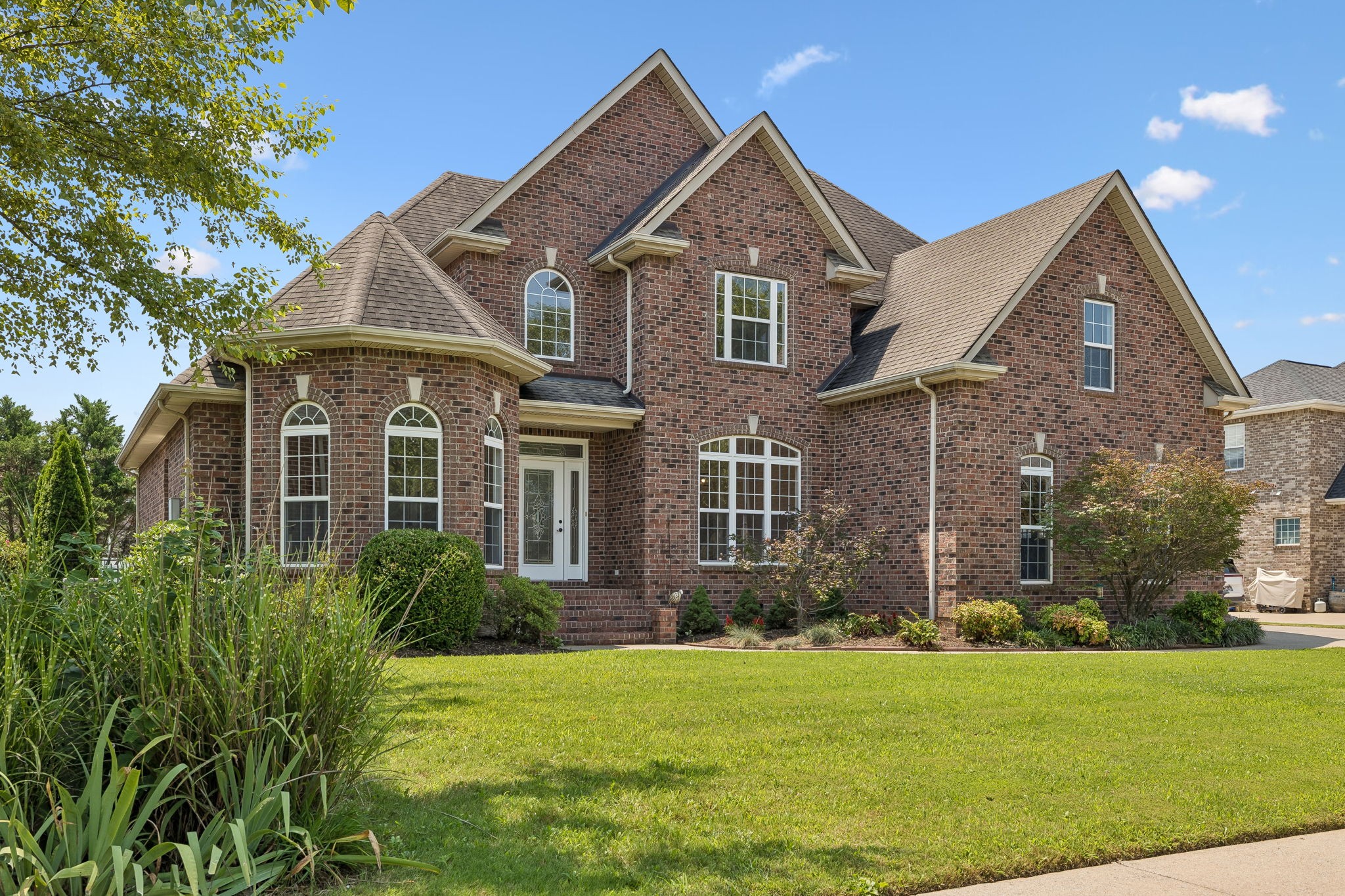 3317 Geneva Dr