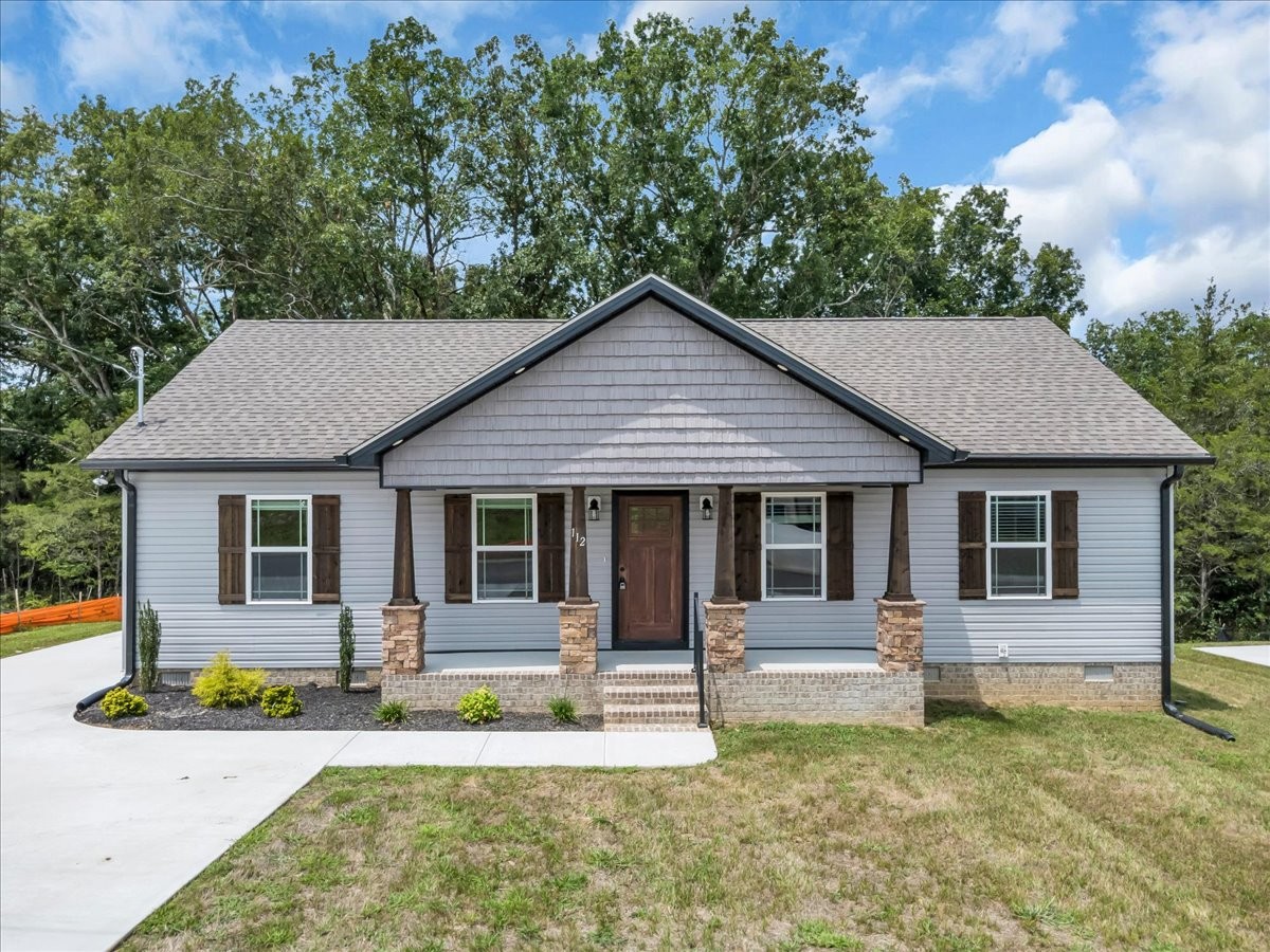 112 Demombreum Circle