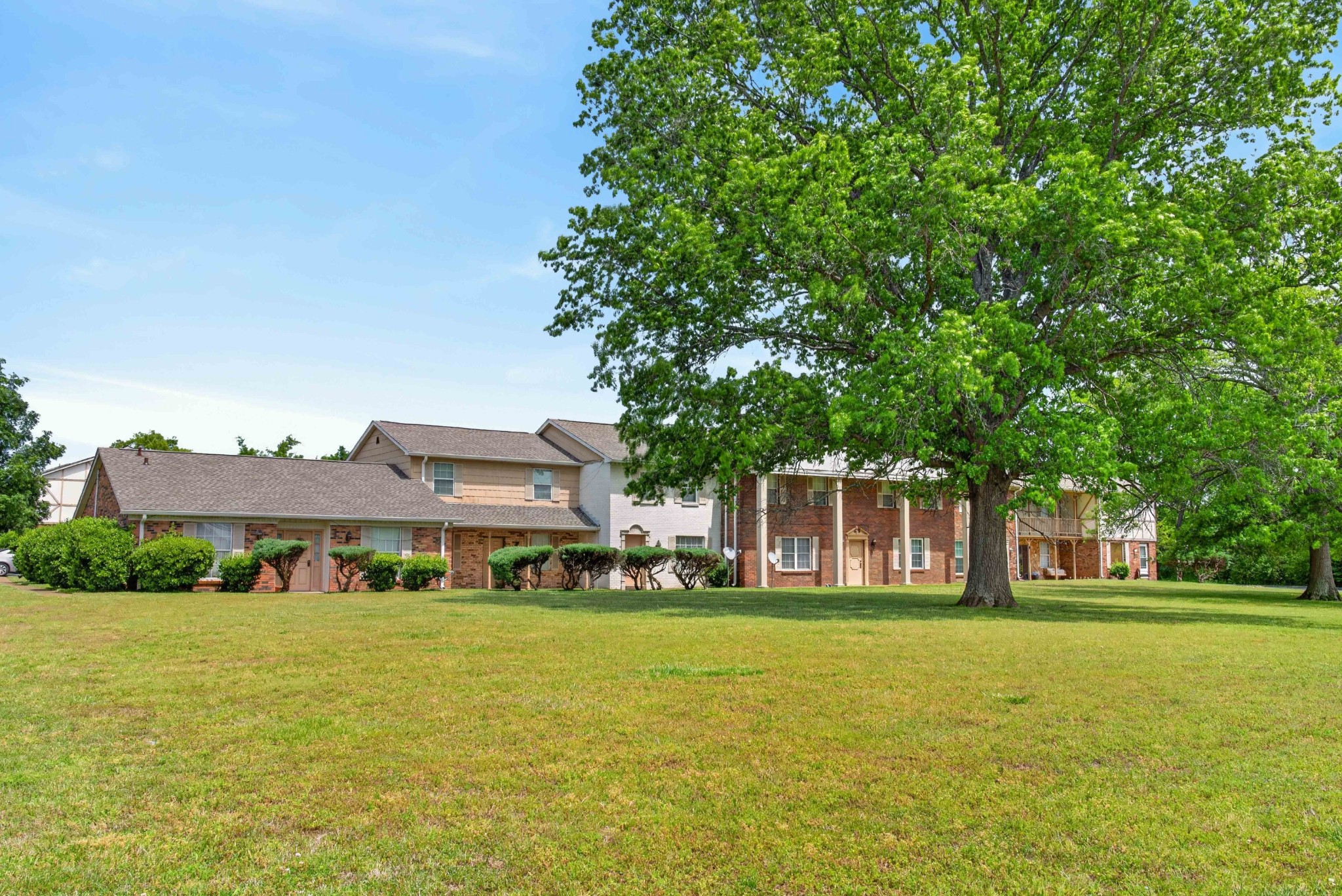 1301 Neelys Bend Rd