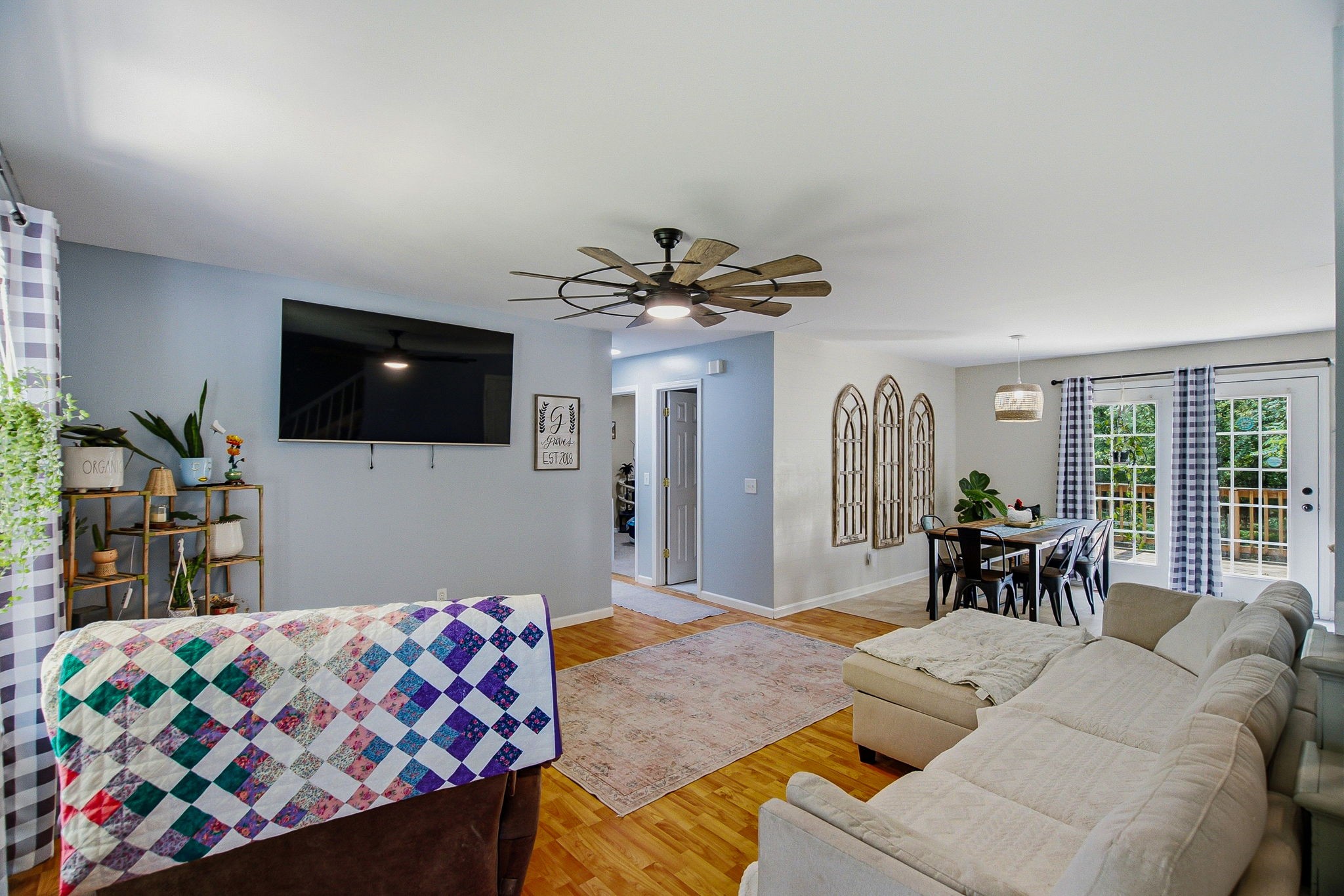 6425 Highway 25, E