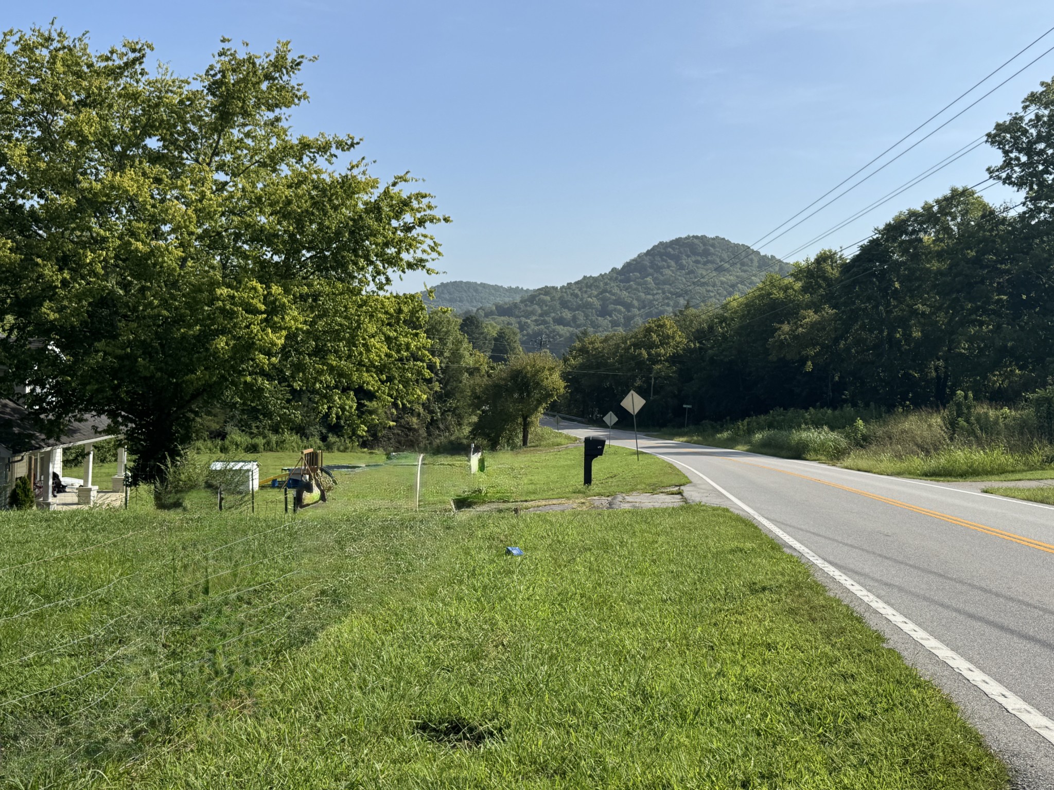 417 Defeated Creek Hwy