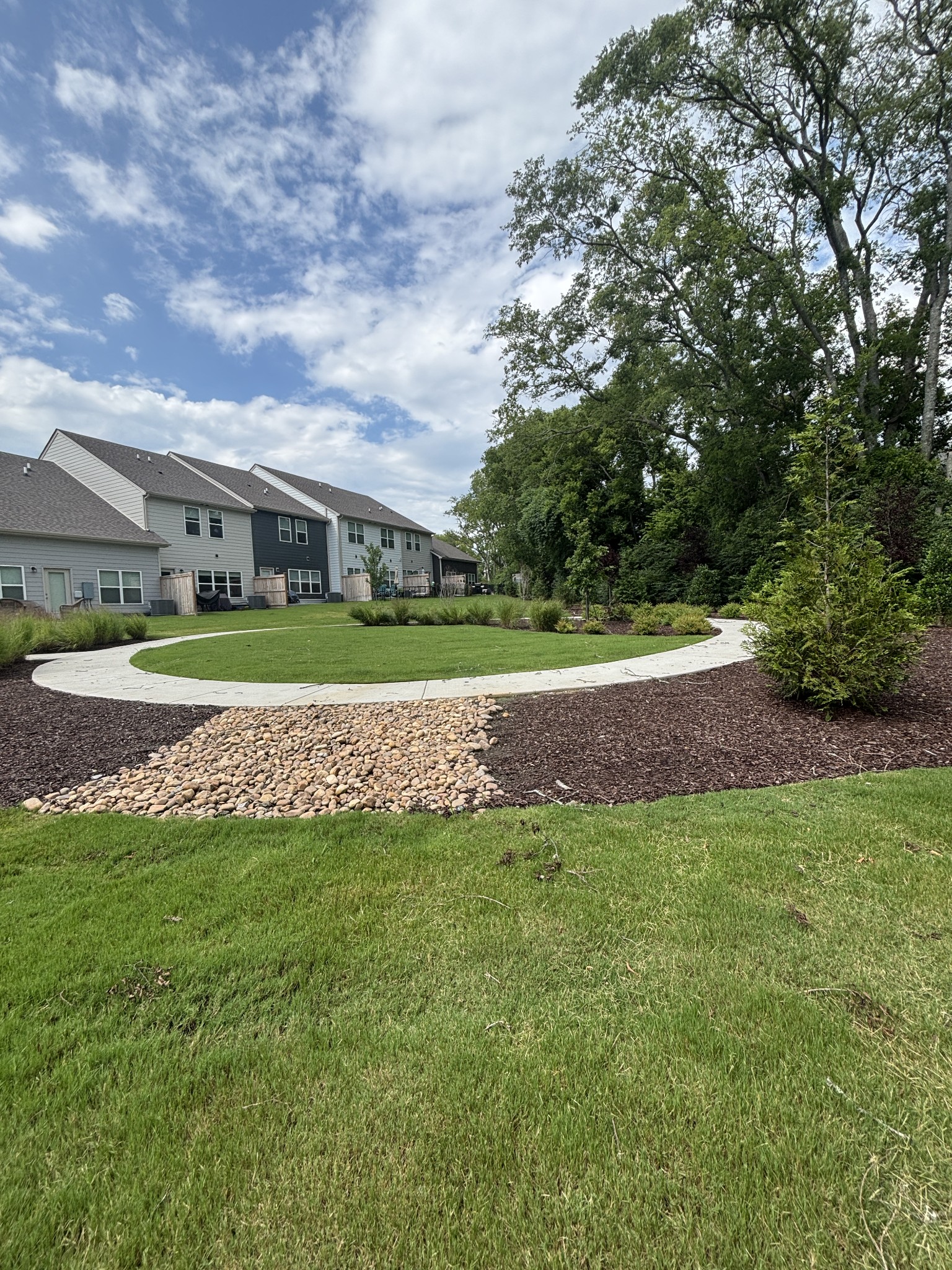 326 Banbury Dr