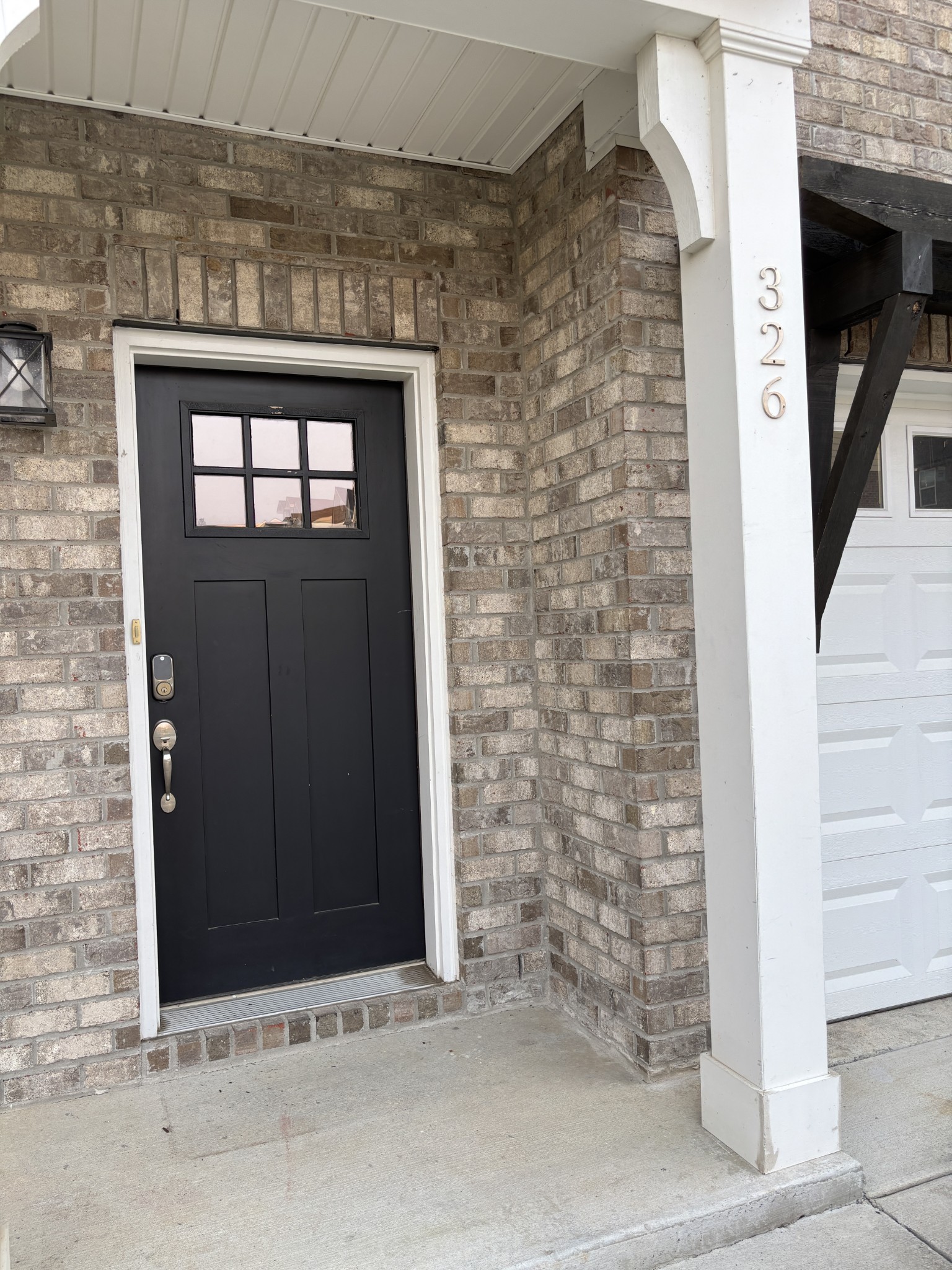 326 Banbury Dr