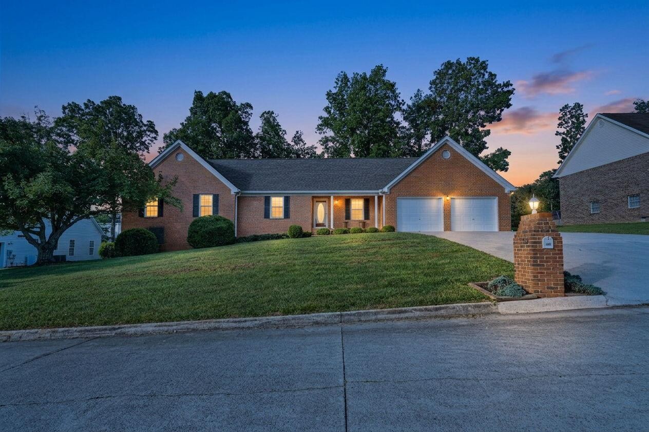 133 Rosewood Drive, NE
