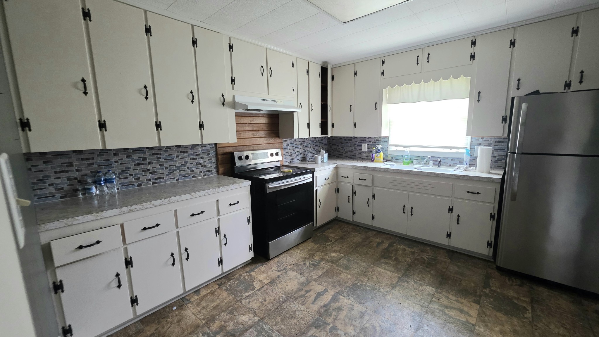 204 Lick Creek Rd