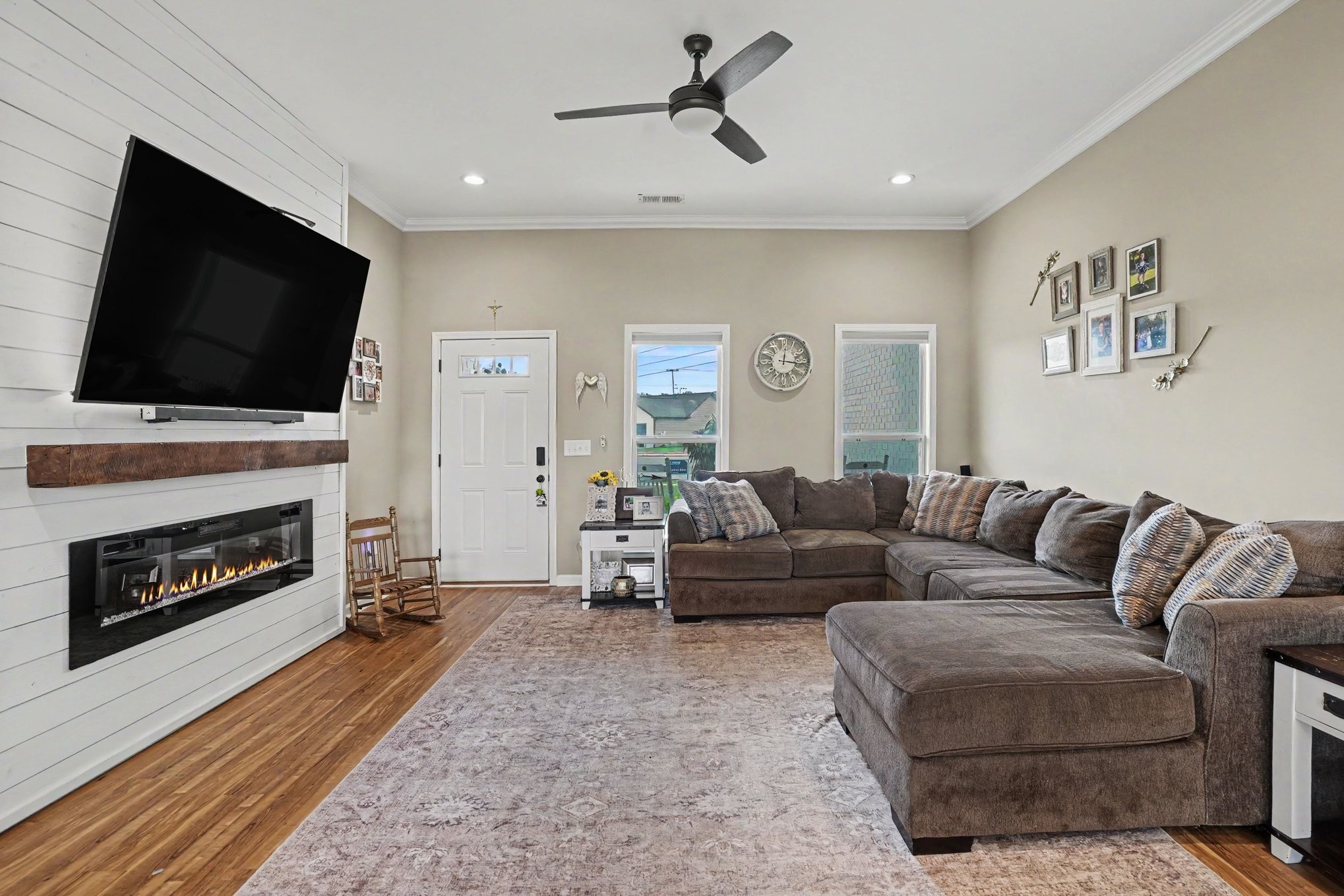 112 Burley Way