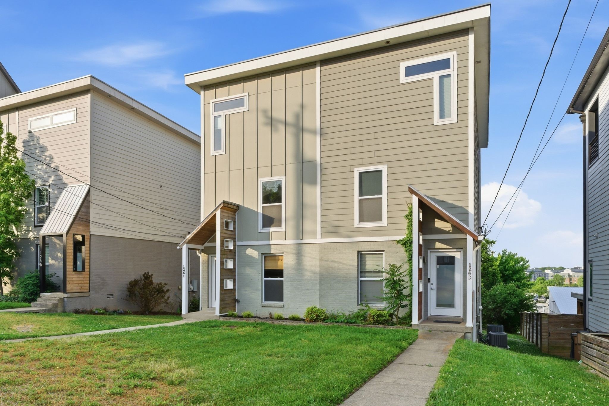 126C Fern Ave