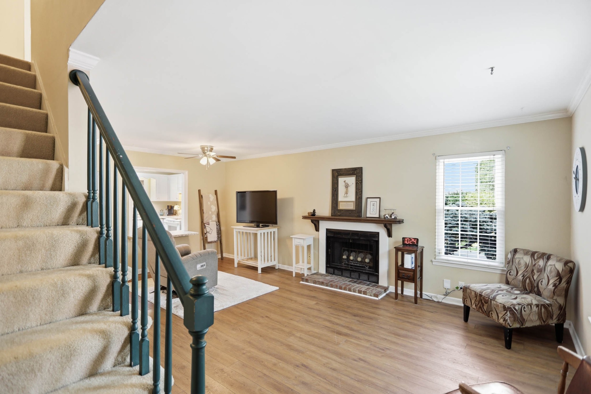 286 Donna Dr