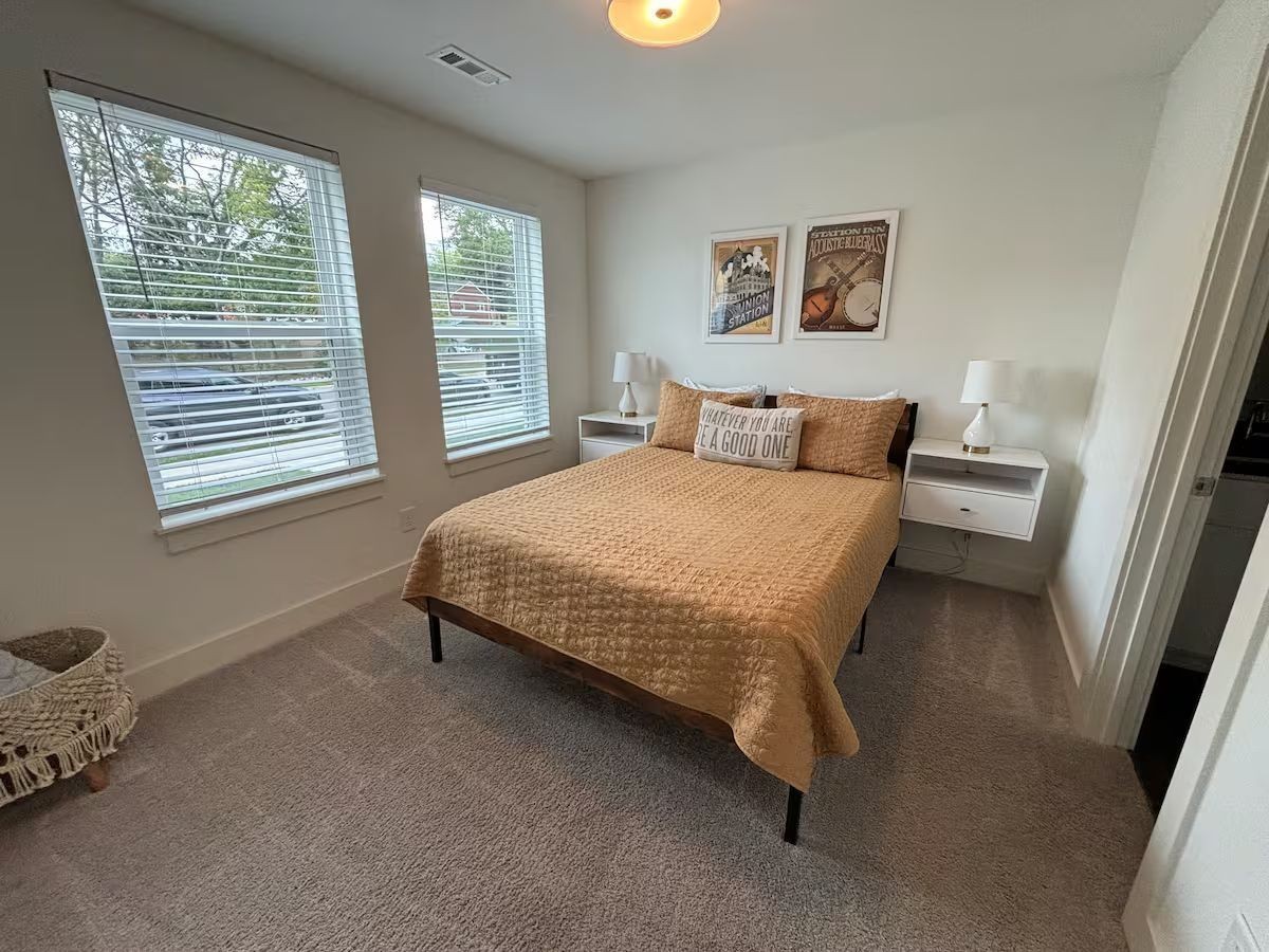 112 Fitzgerald Dr