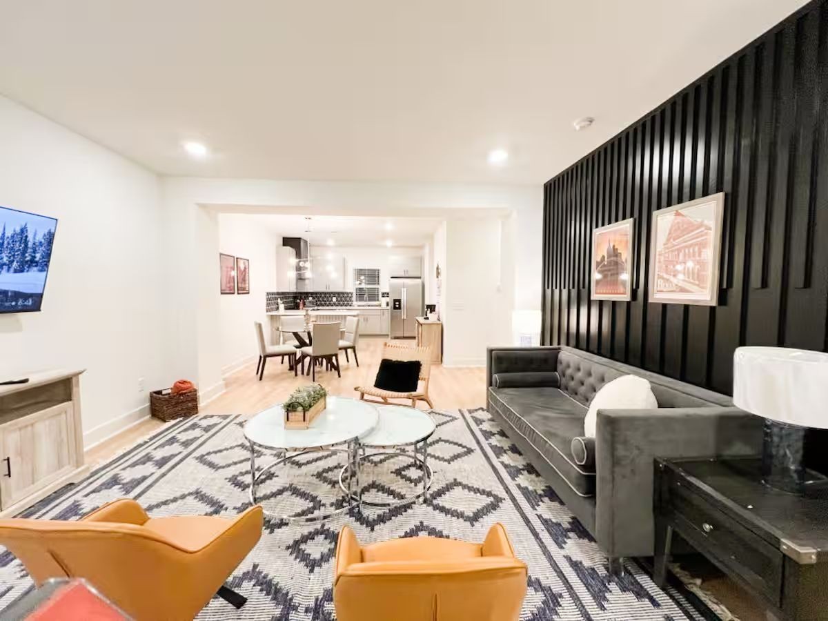 112 Fitzgerald Dr