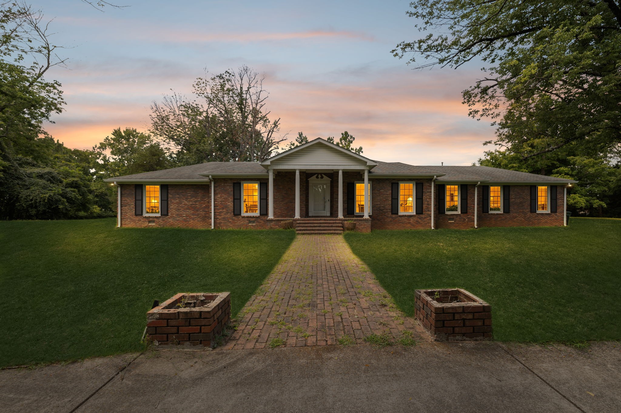 1929 Hickory Ridge Rd